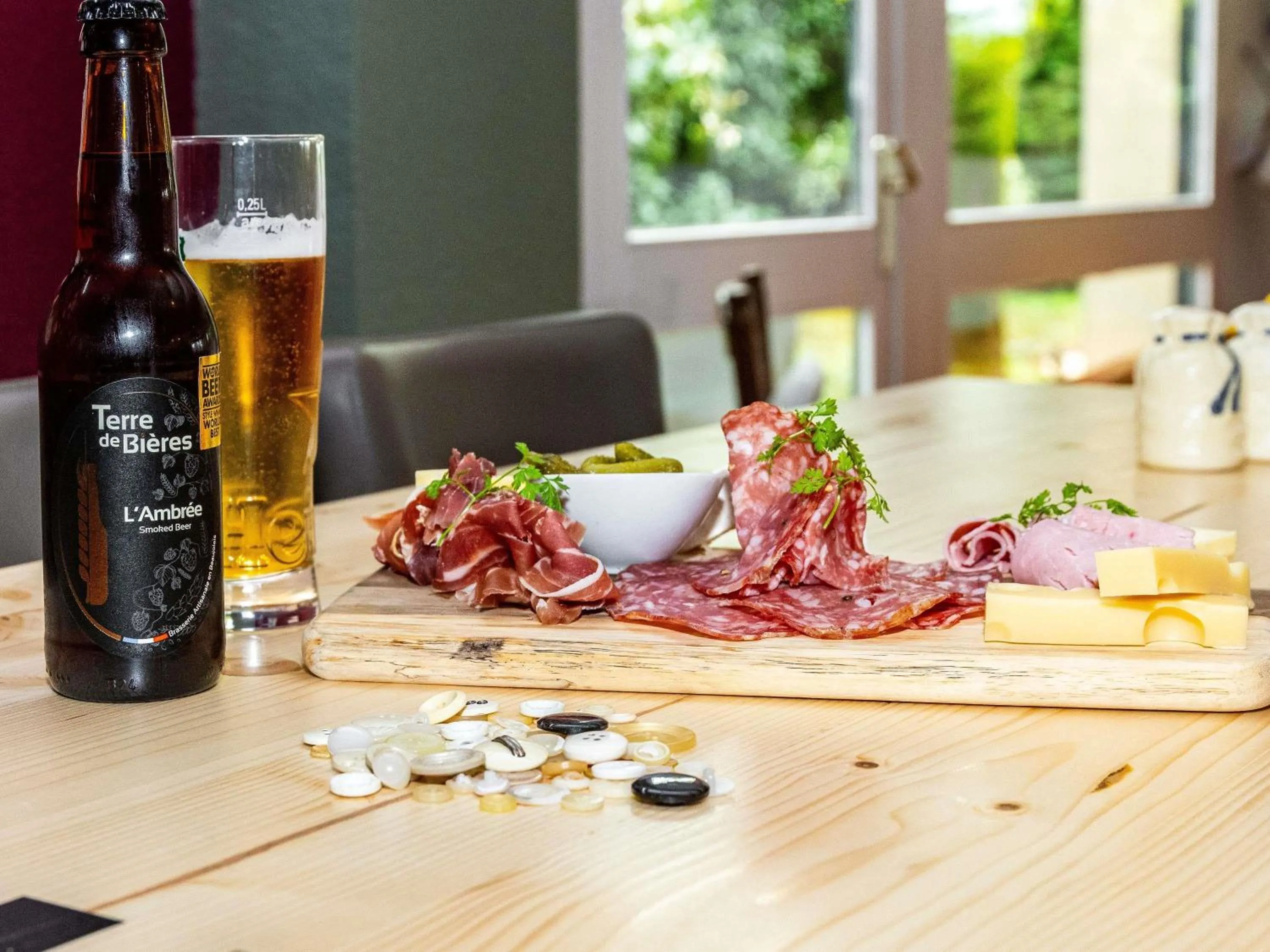 Lounge or bar in greet Hotel Massieux Lyon Nord