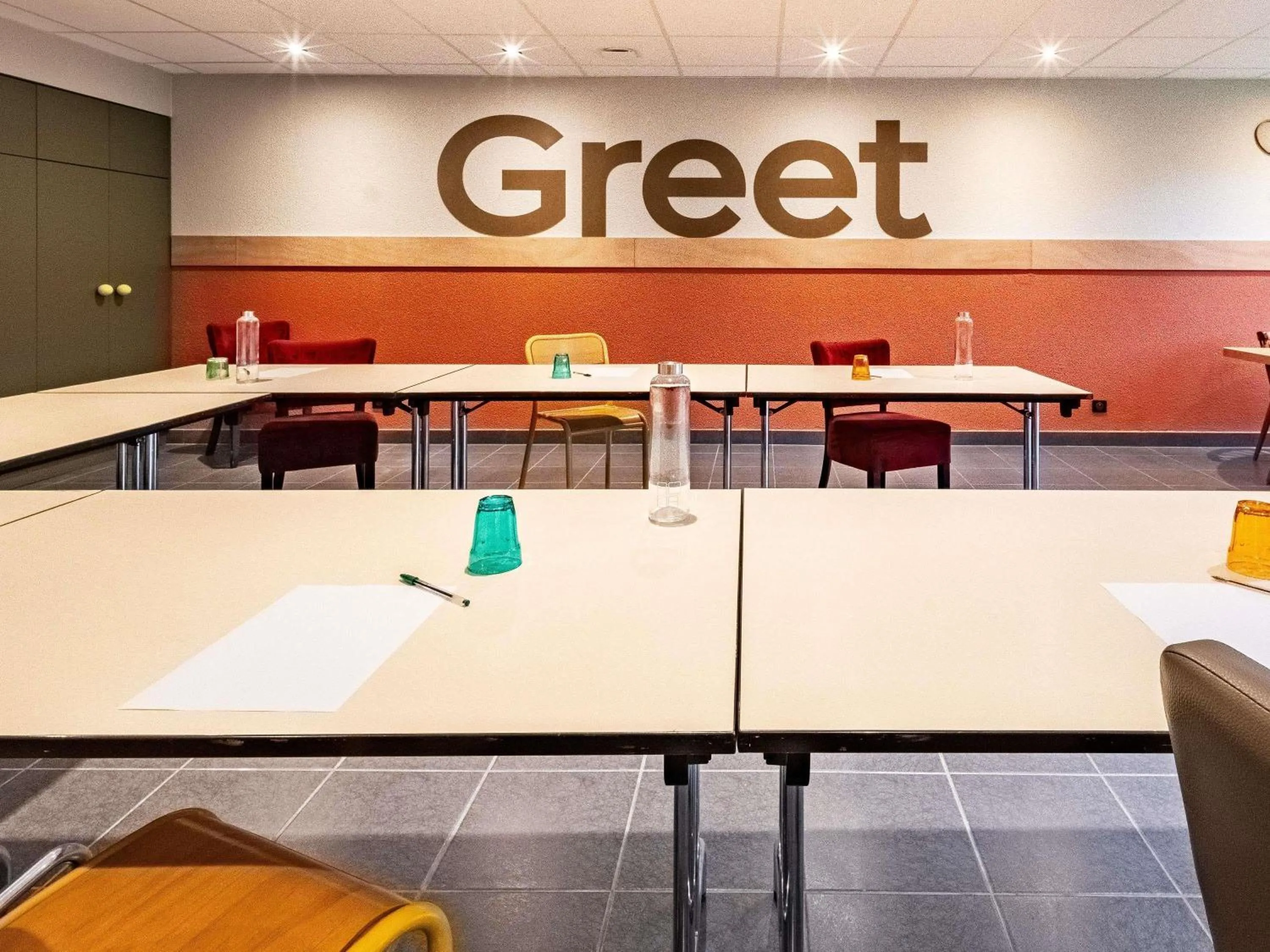 Meeting/conference room in greet Hotel Massieux Lyon Nord
