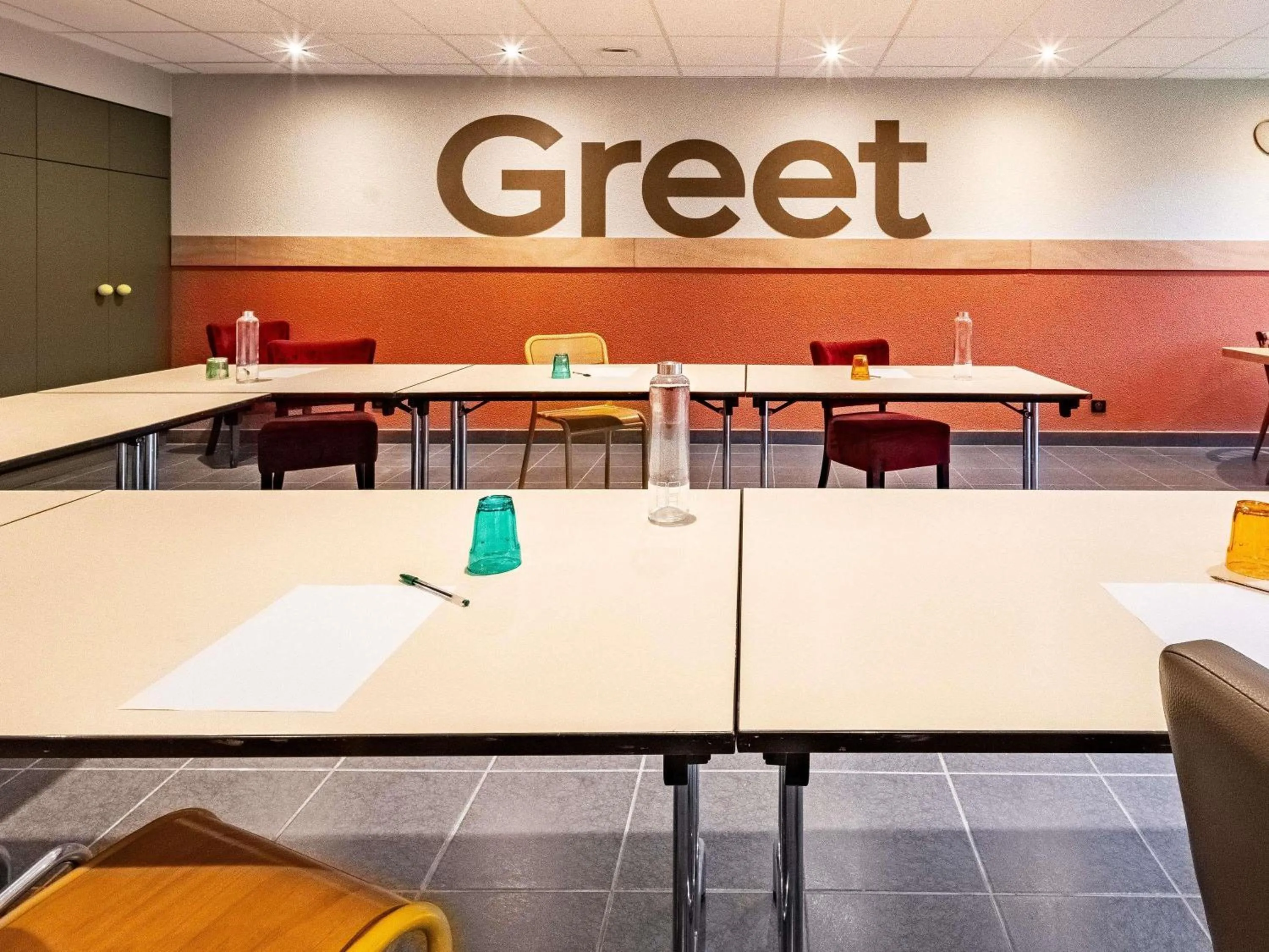 Meeting/conference room in greet Hotel Massieux Lyon Nord