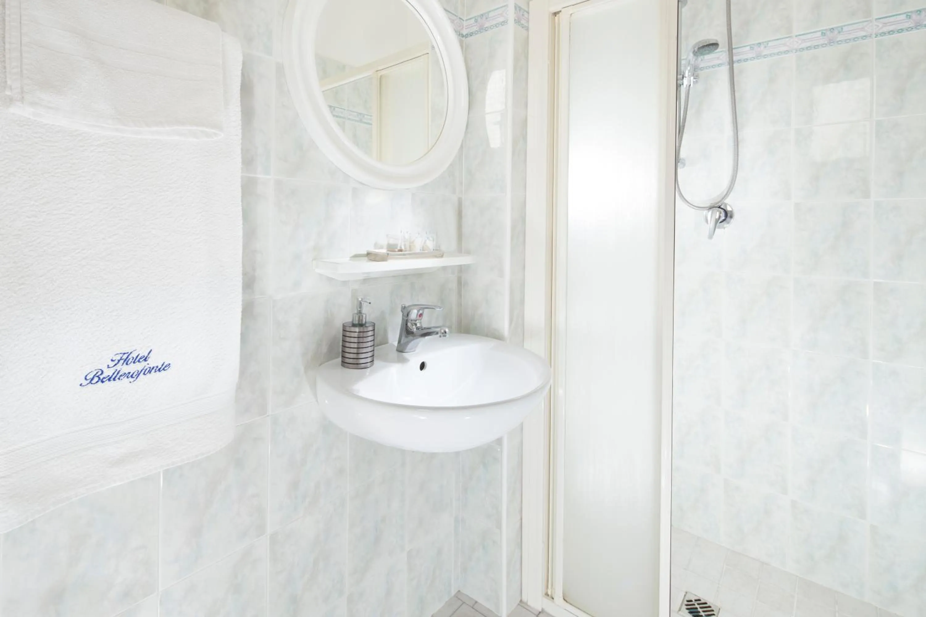 Bathroom in Hotel Bellerofonte