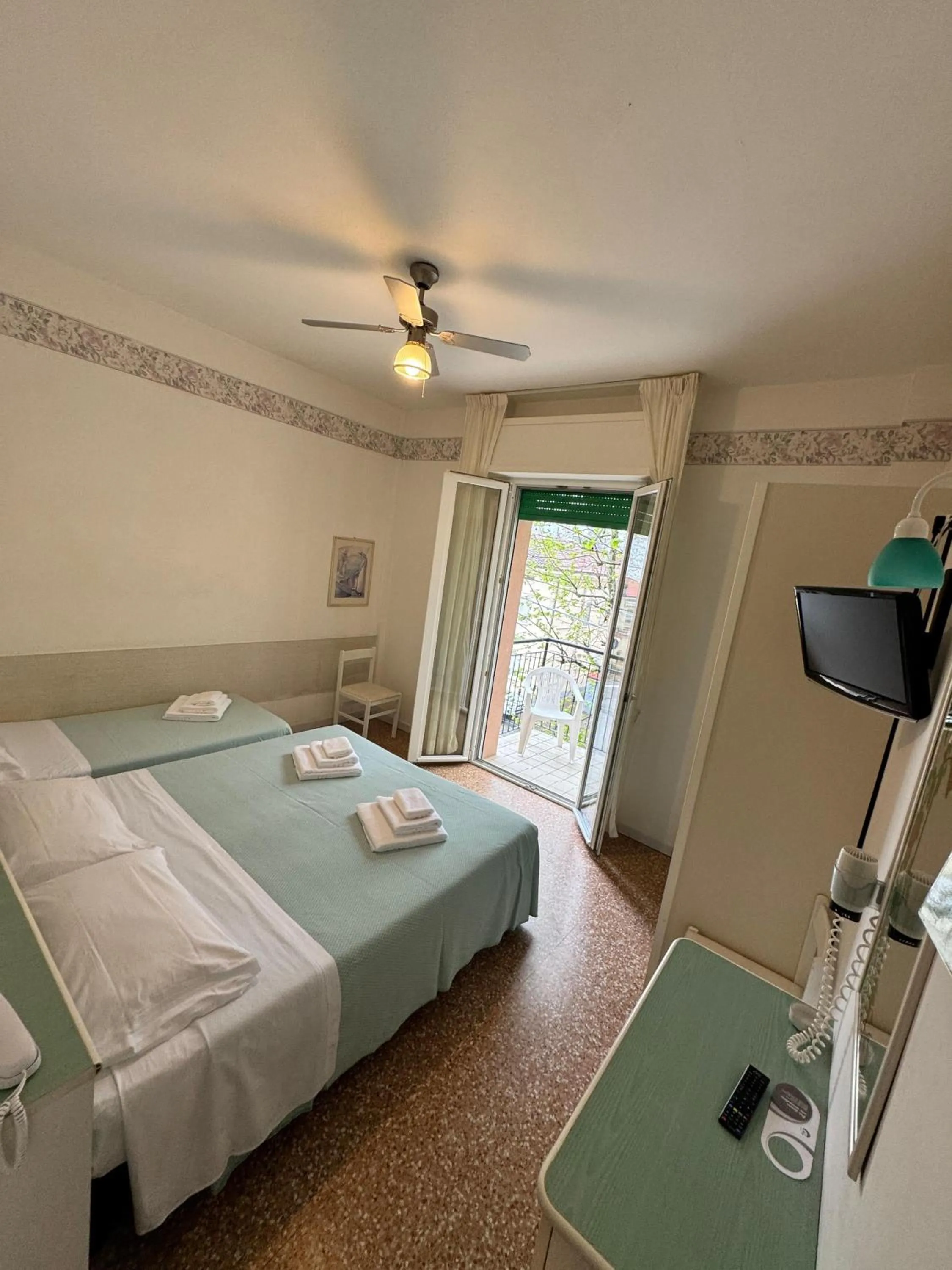Bedroom, Bed in Hotel Urania Nuova Gestione