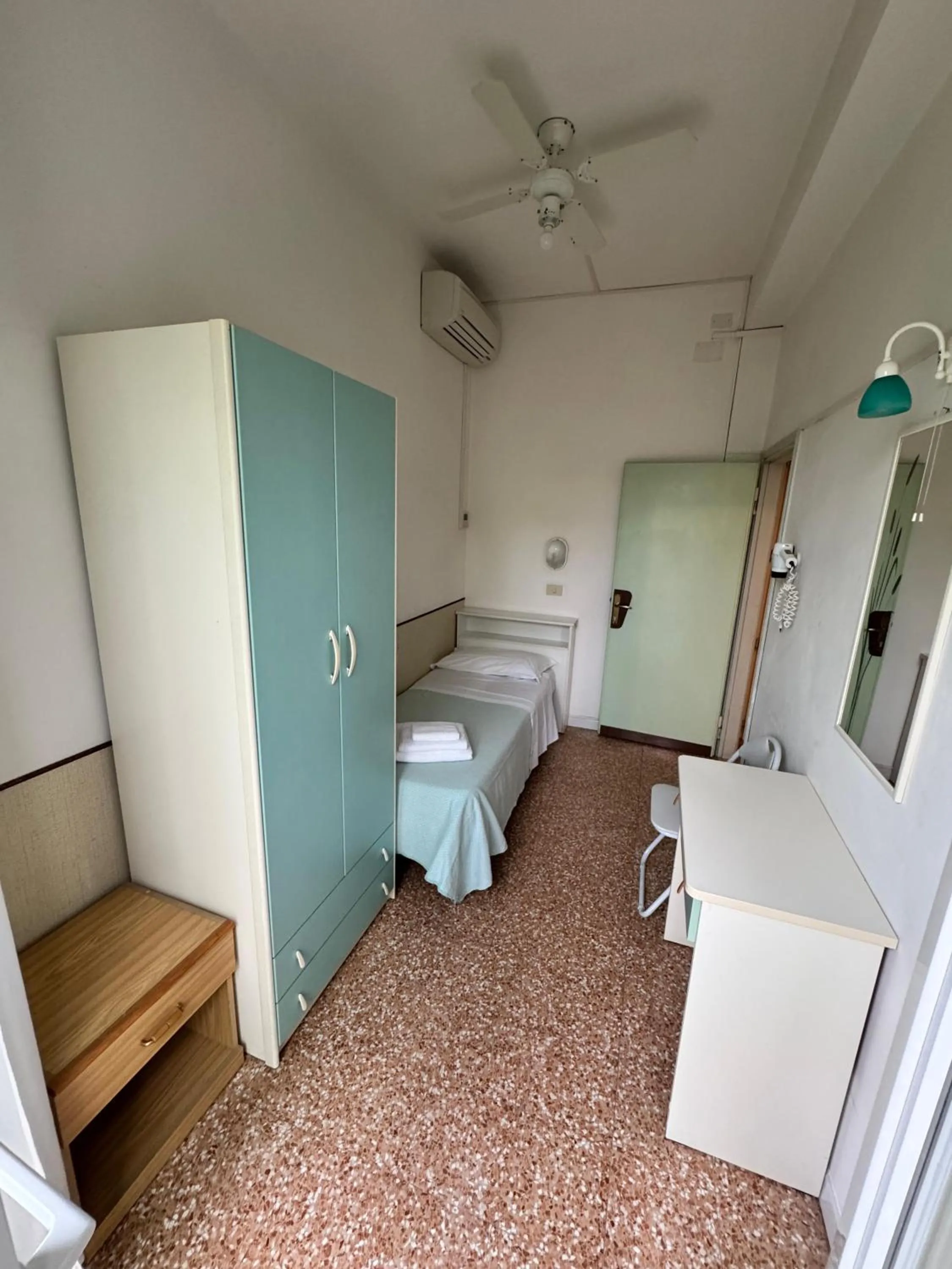 Bedroom, Bed in Hotel Urania Nuova Gestione