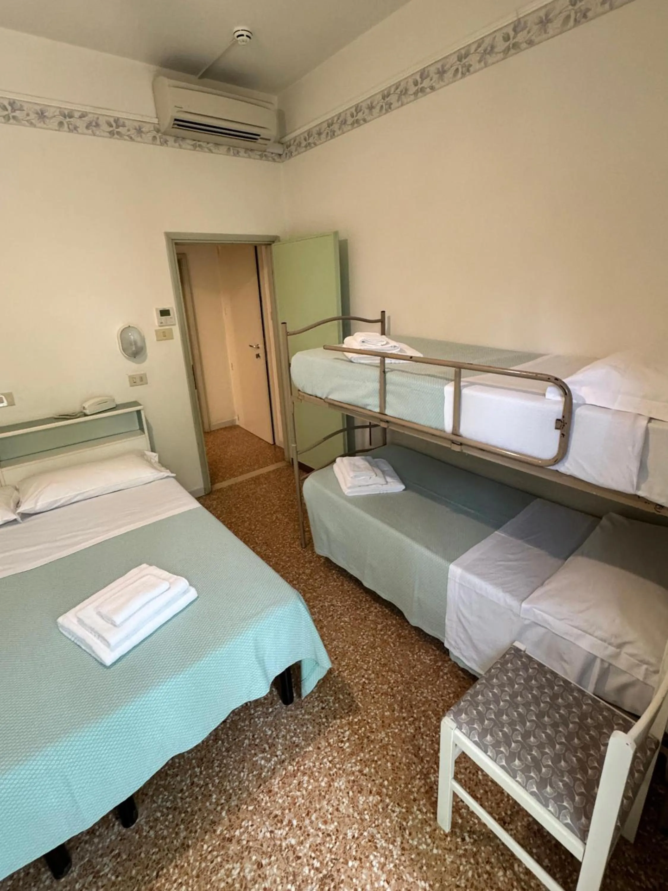 Bedroom, Bed in Hotel Urania Nuova Gestione