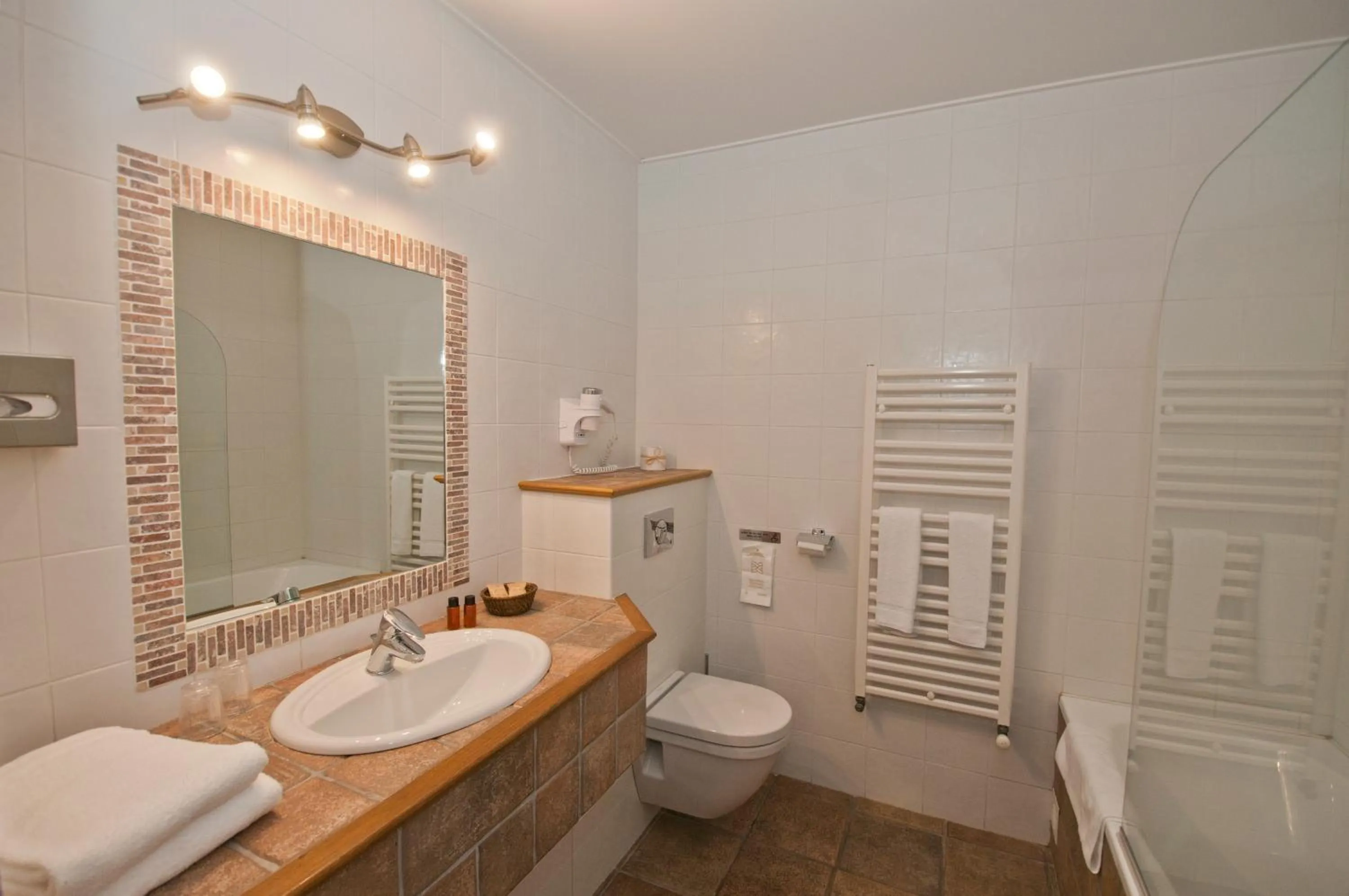 Bathroom in Hôtel Dolce Notte