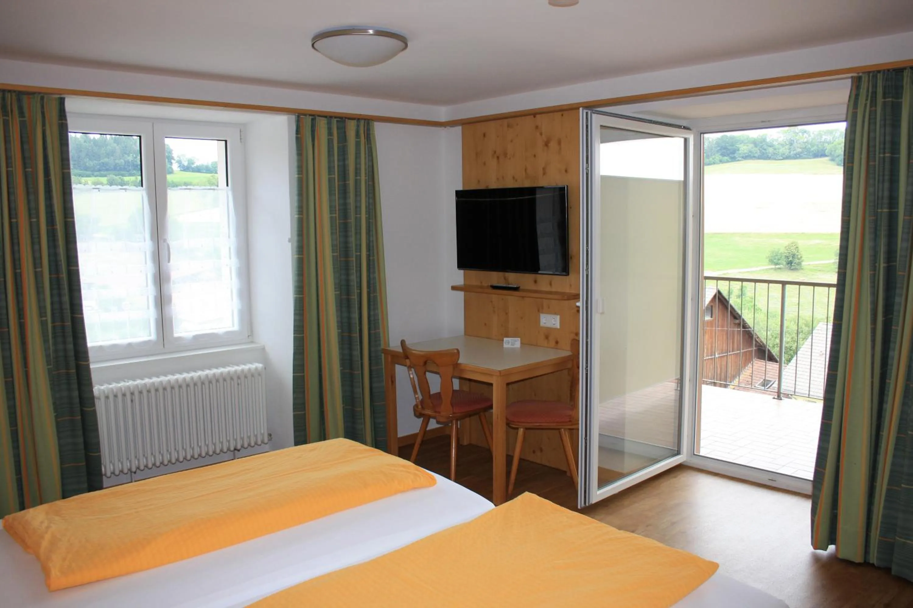 Bed in Gasthaus Storchen