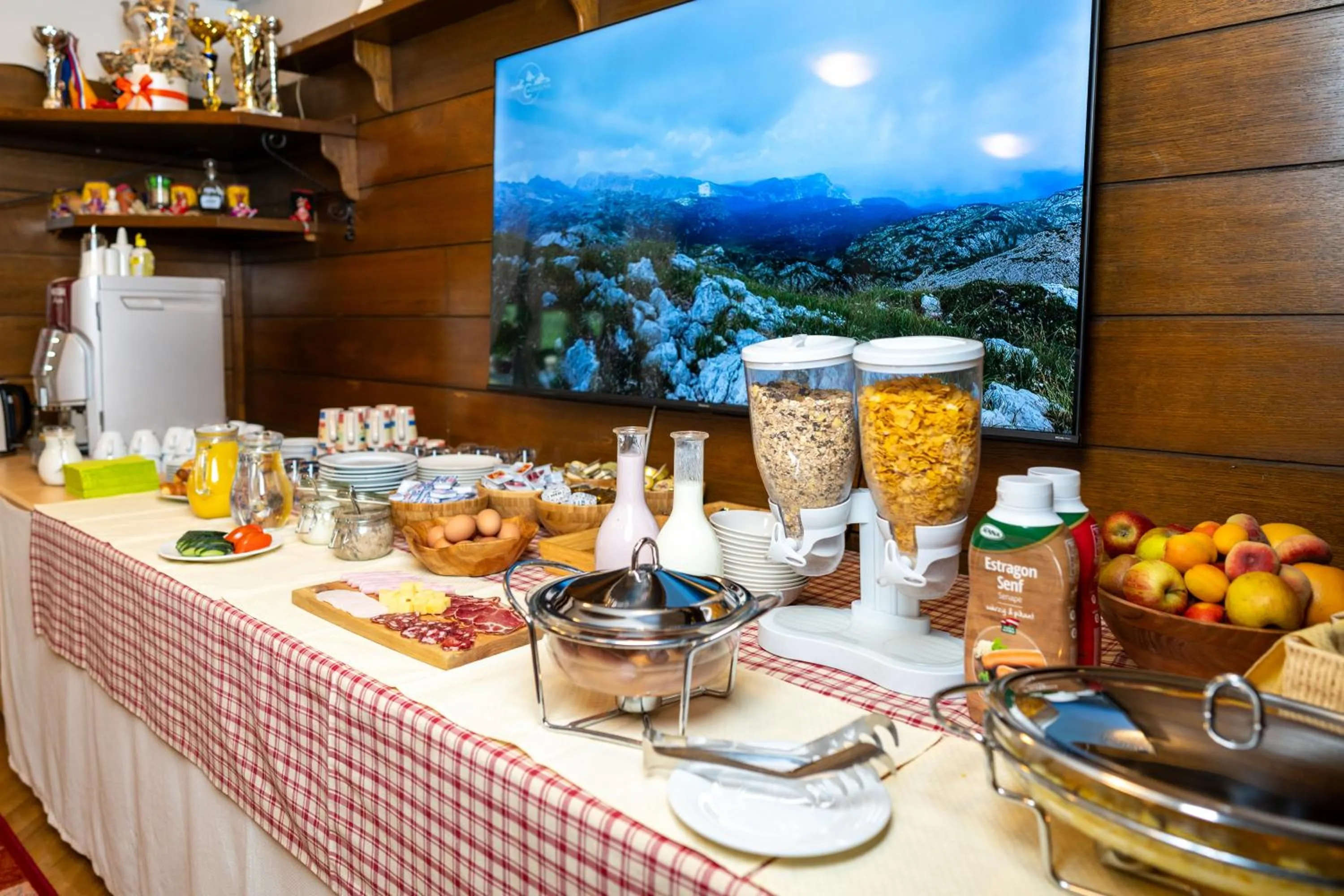 Food and drinks in Pension Cerkovnik