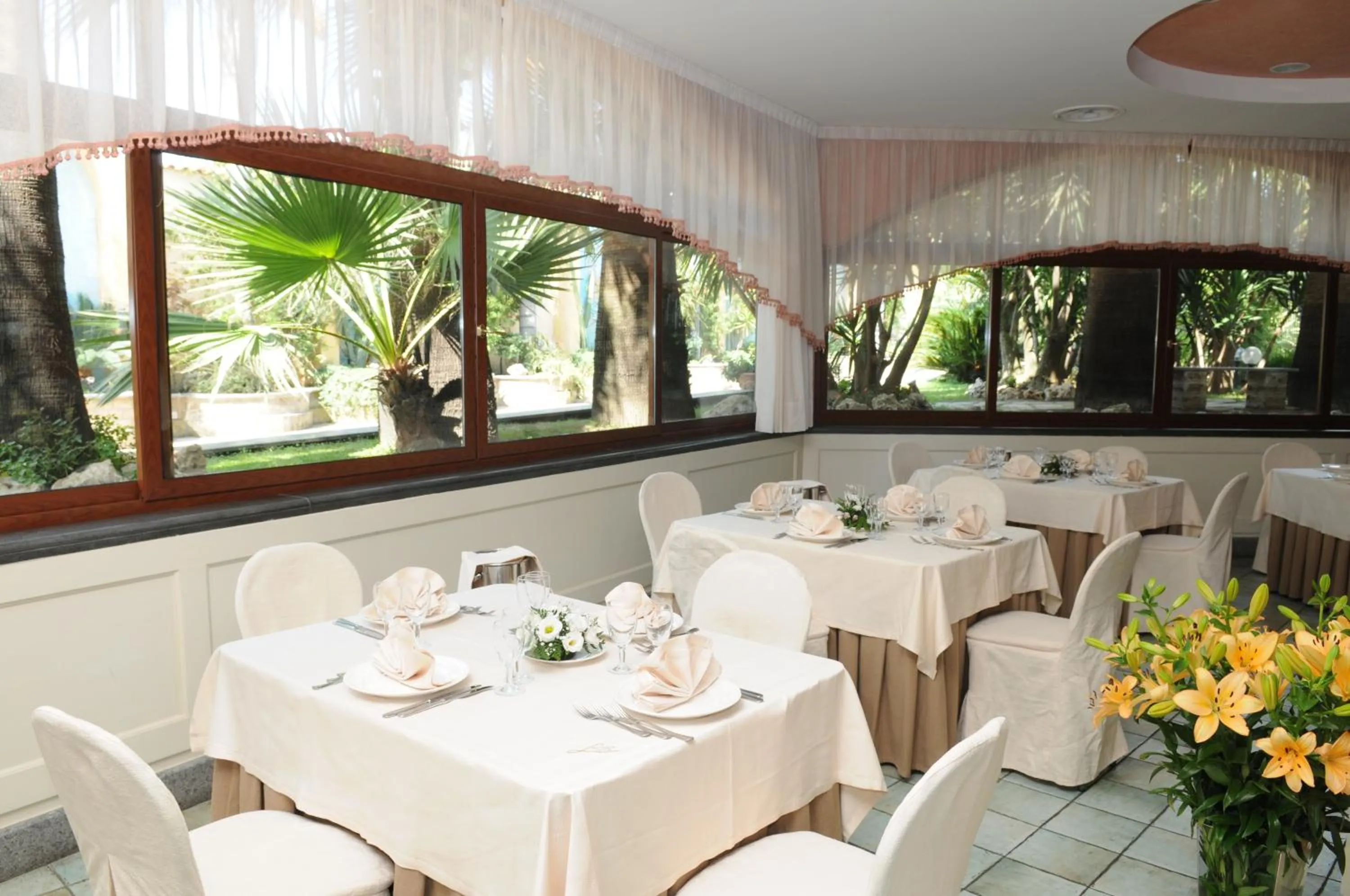 Restaurant/places to eat in Hotel Ristorante La Lanterna