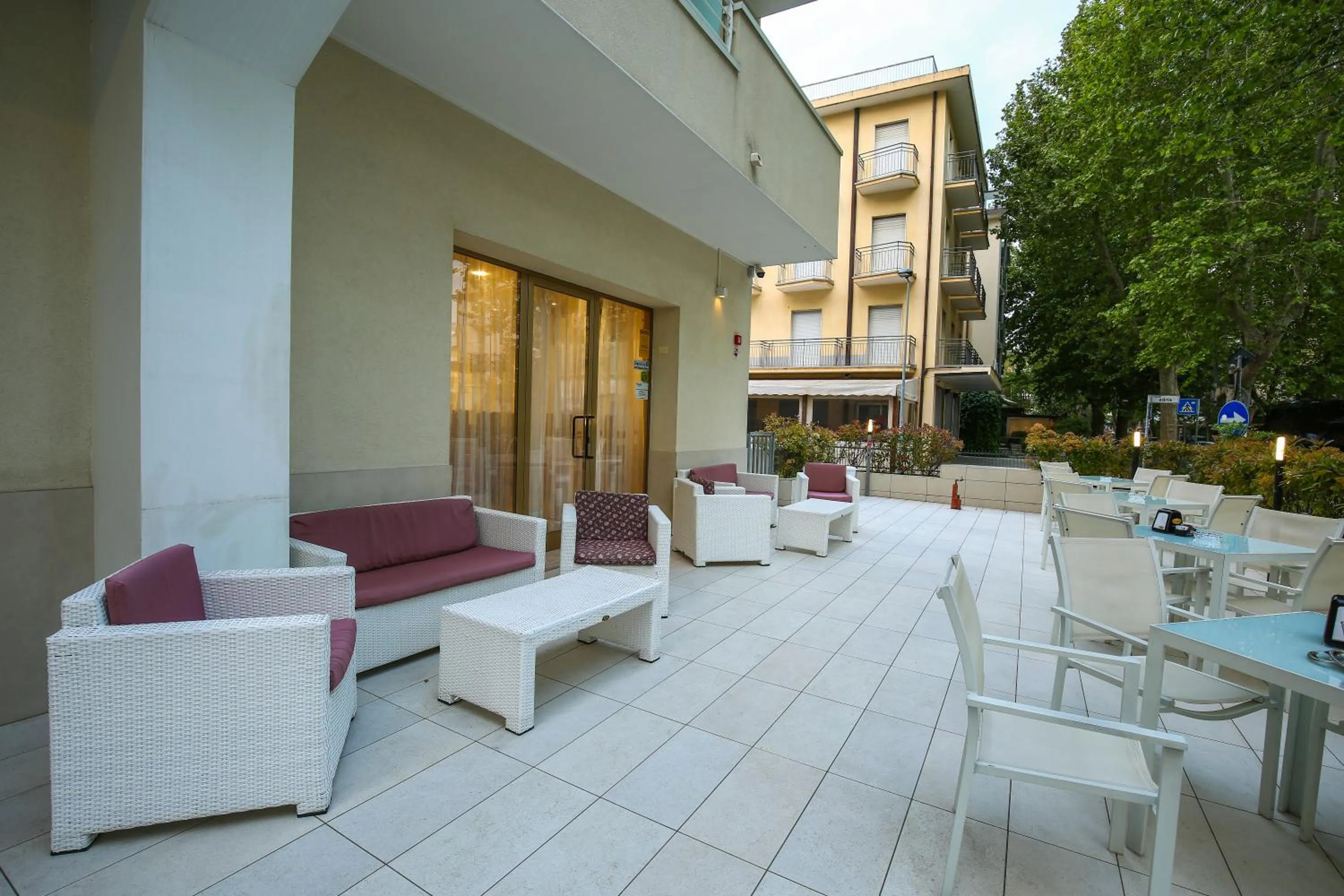 Facade/entrance in Hotel Bergamo