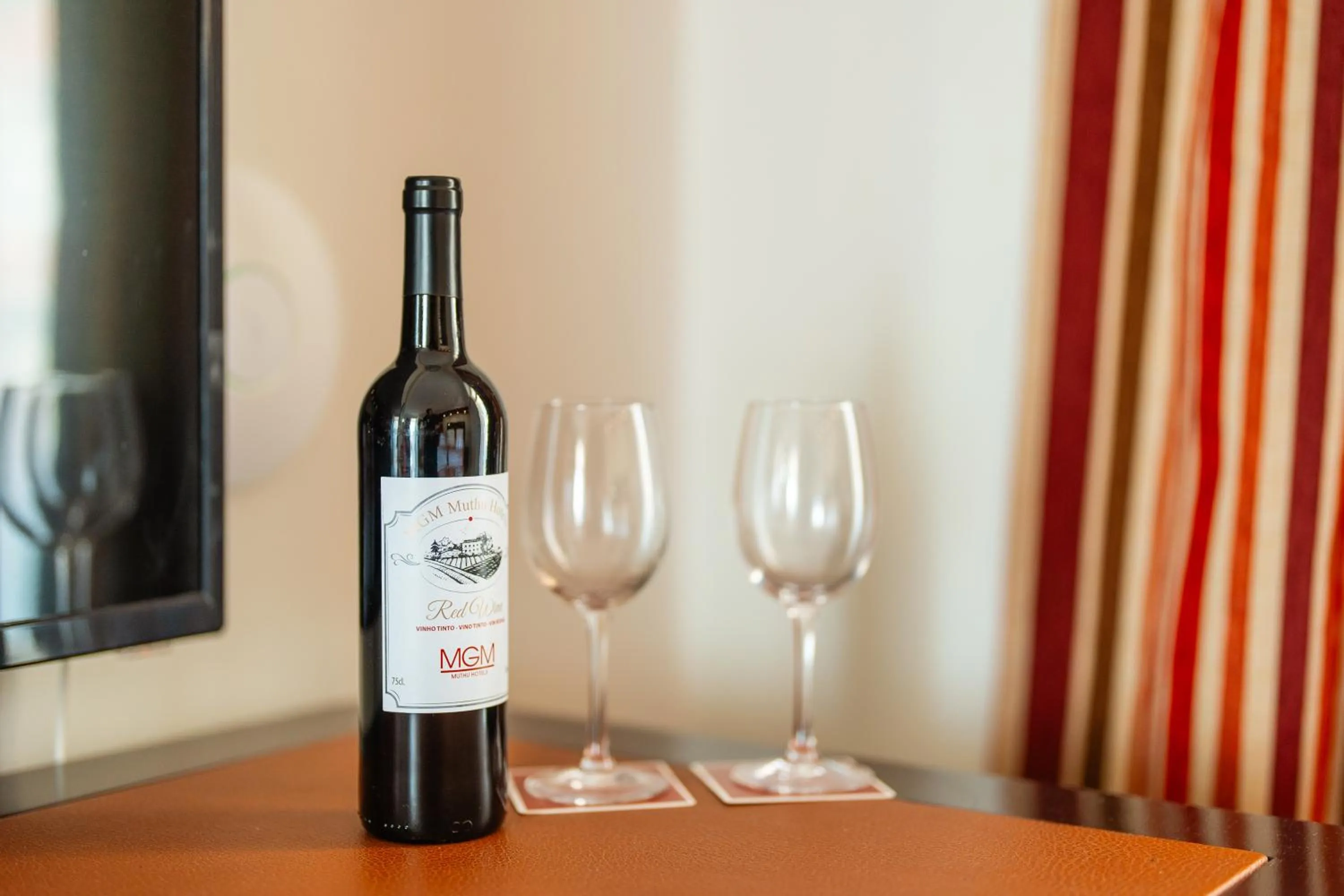 Food and drinks in Muthu Raga Madeira Hotel