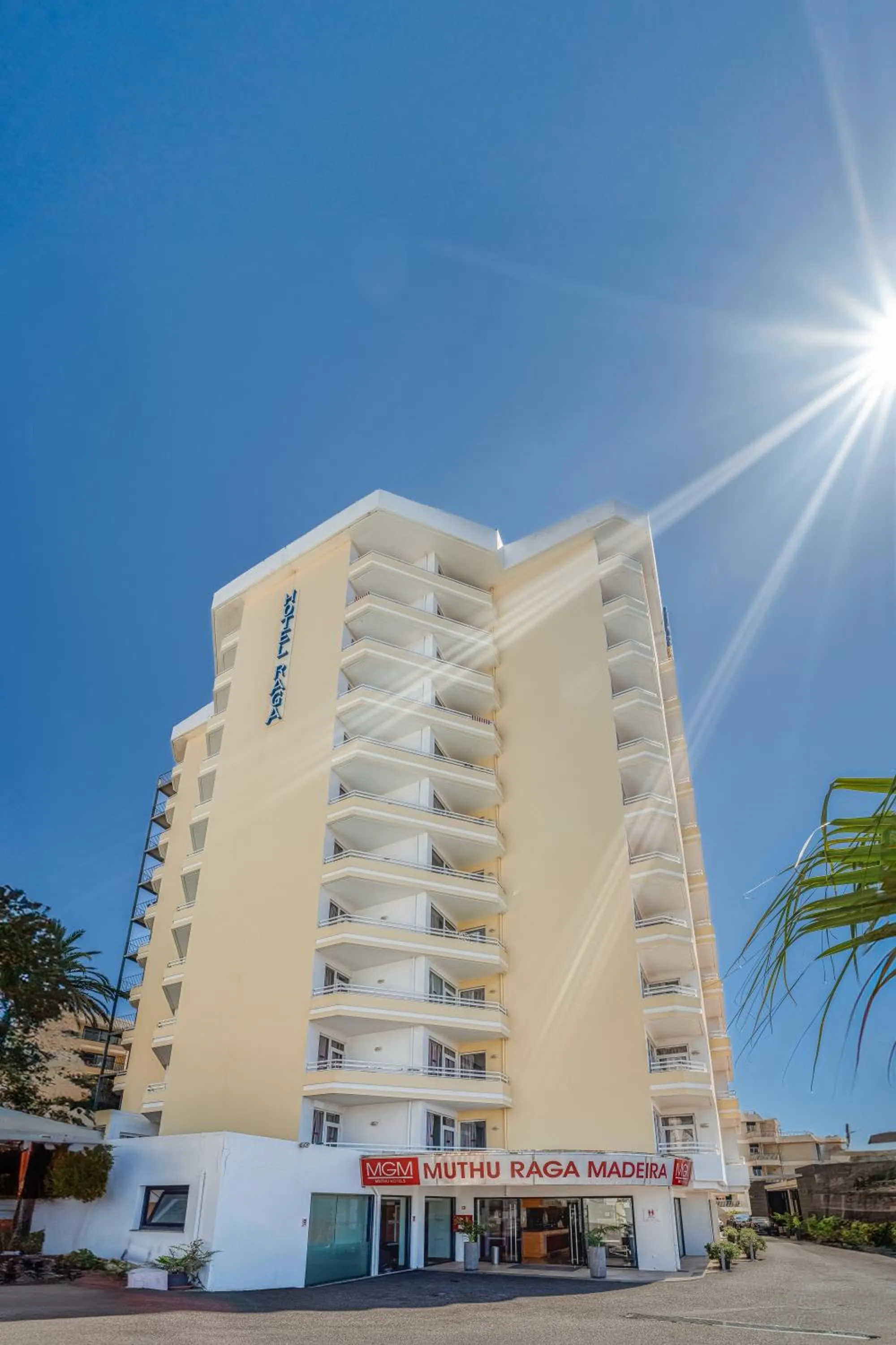 Property building in Muthu Raga Madeira Hotel