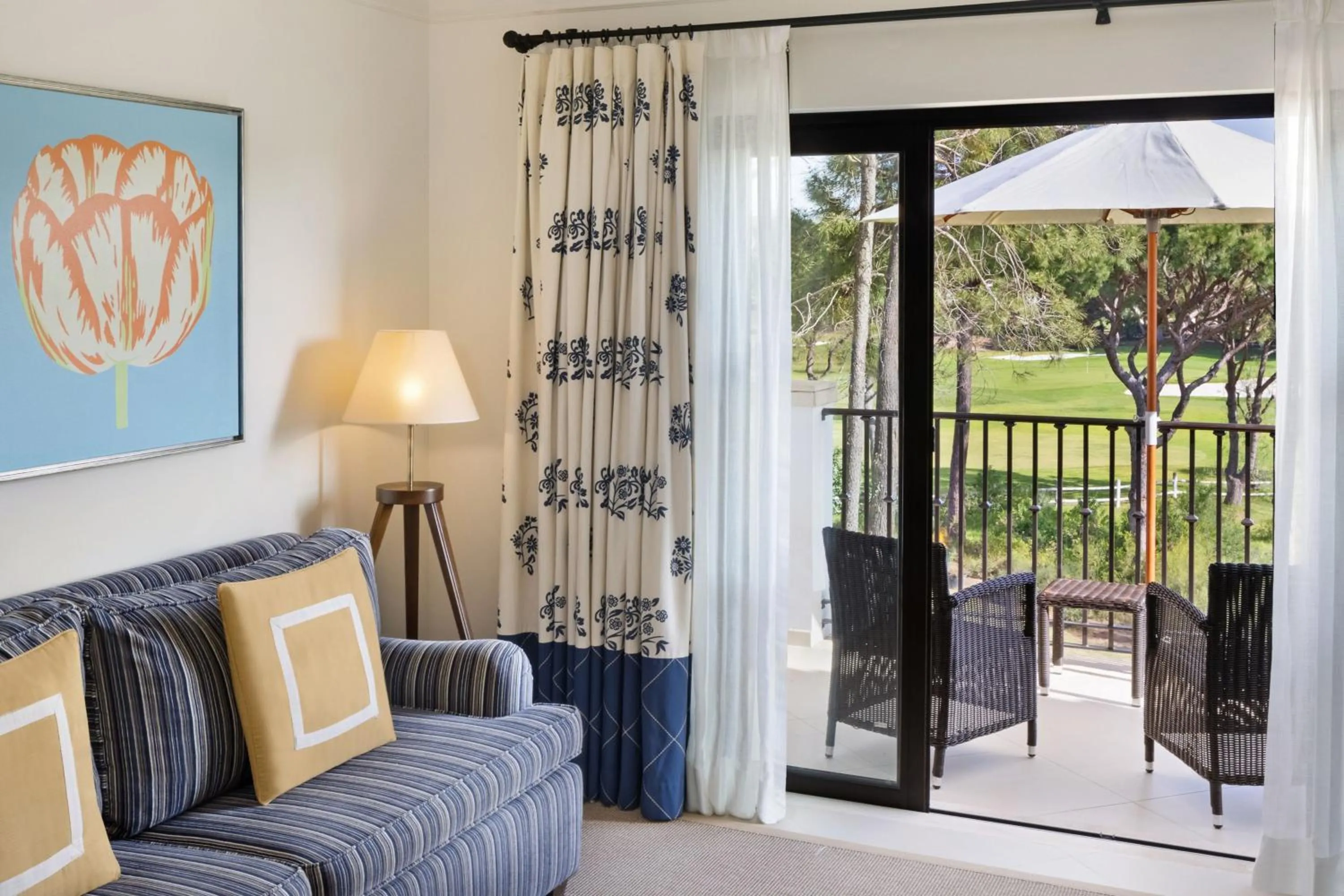 Living room in Pine Cliffs Residence, a Luxury Collection Resort, Algarve