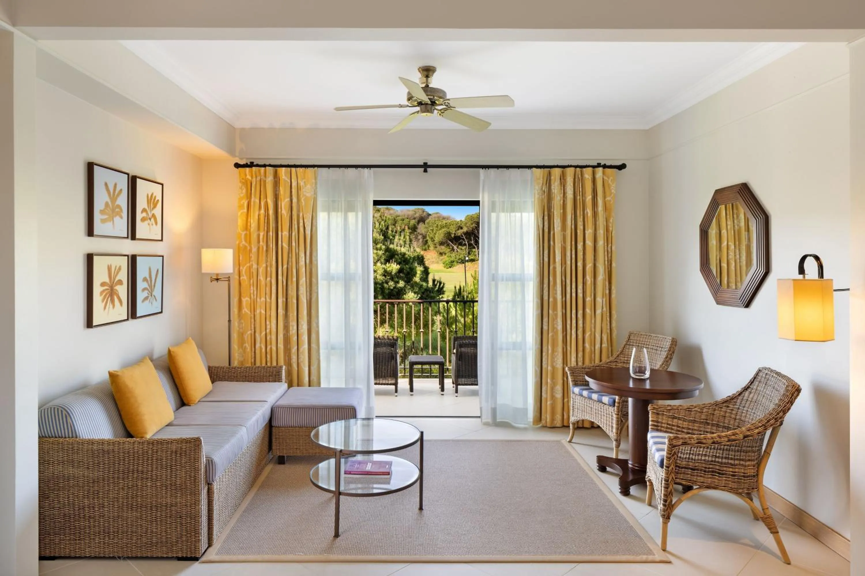 Bedroom in Pine Cliffs Residence, a Luxury Collection Resort, Algarve