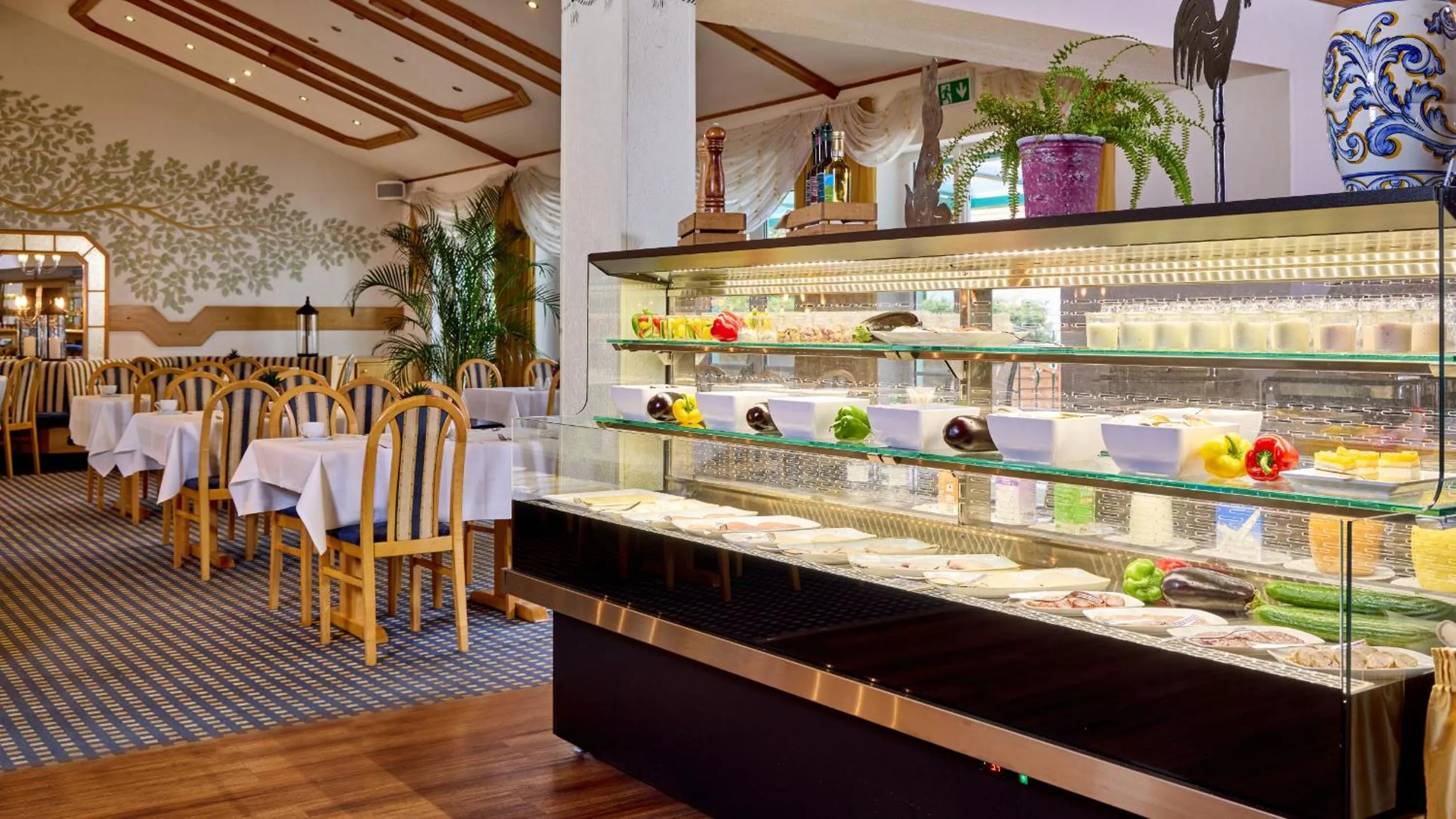 Food in Hotel Linderhof