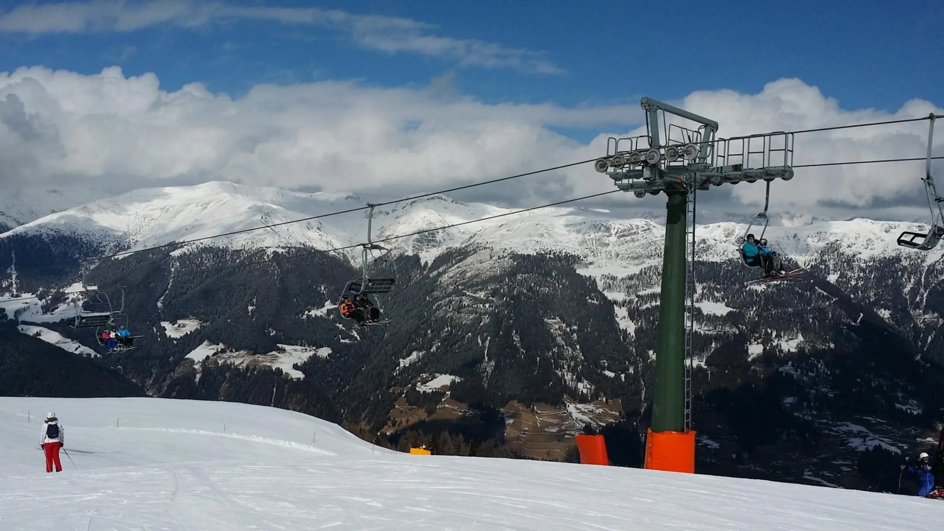 Skiing in Bachlaufen Haus