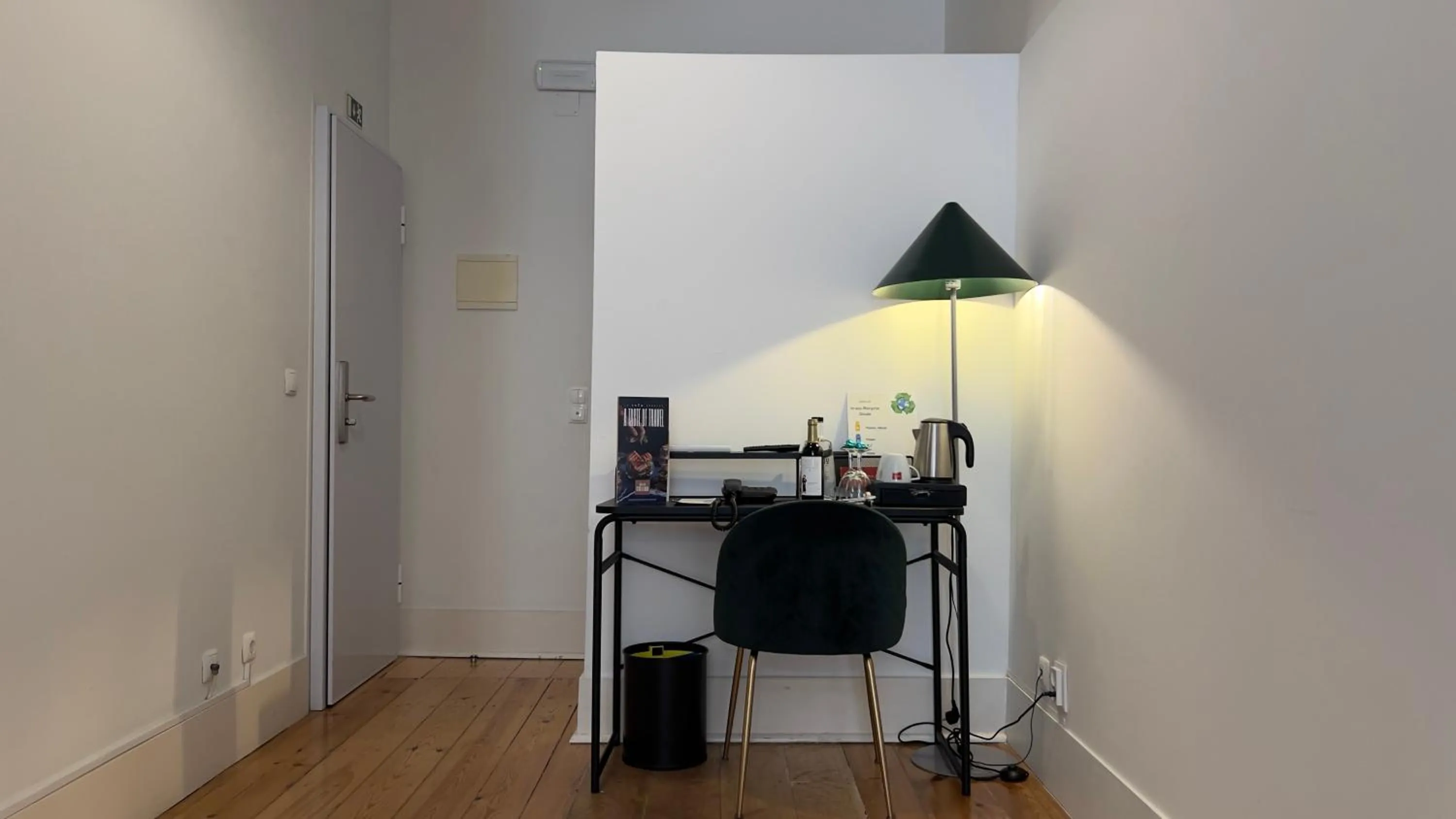 Seating area in Quinta Colina by Shiadu