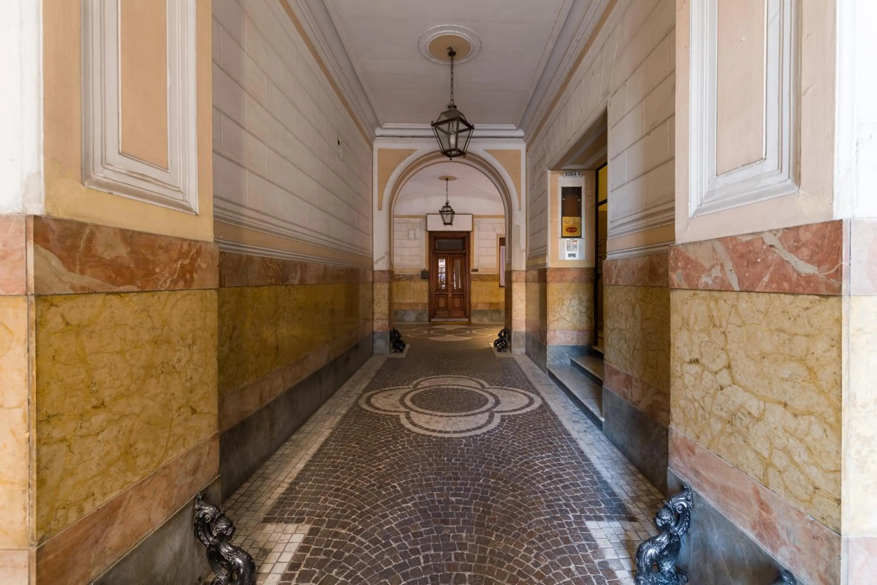 Facade/entrance in Vatican Treasure