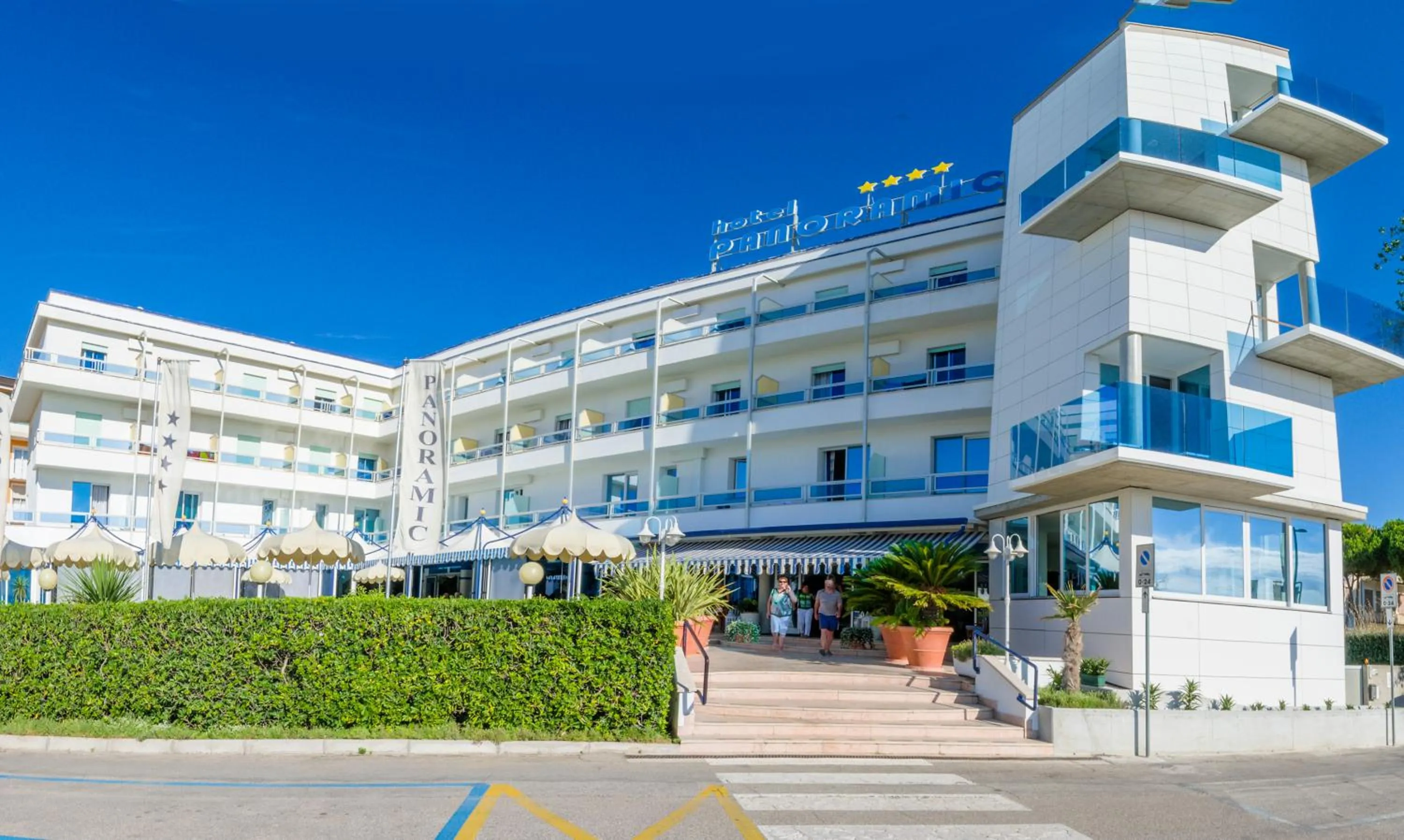 Property building in Hotel Panoramic