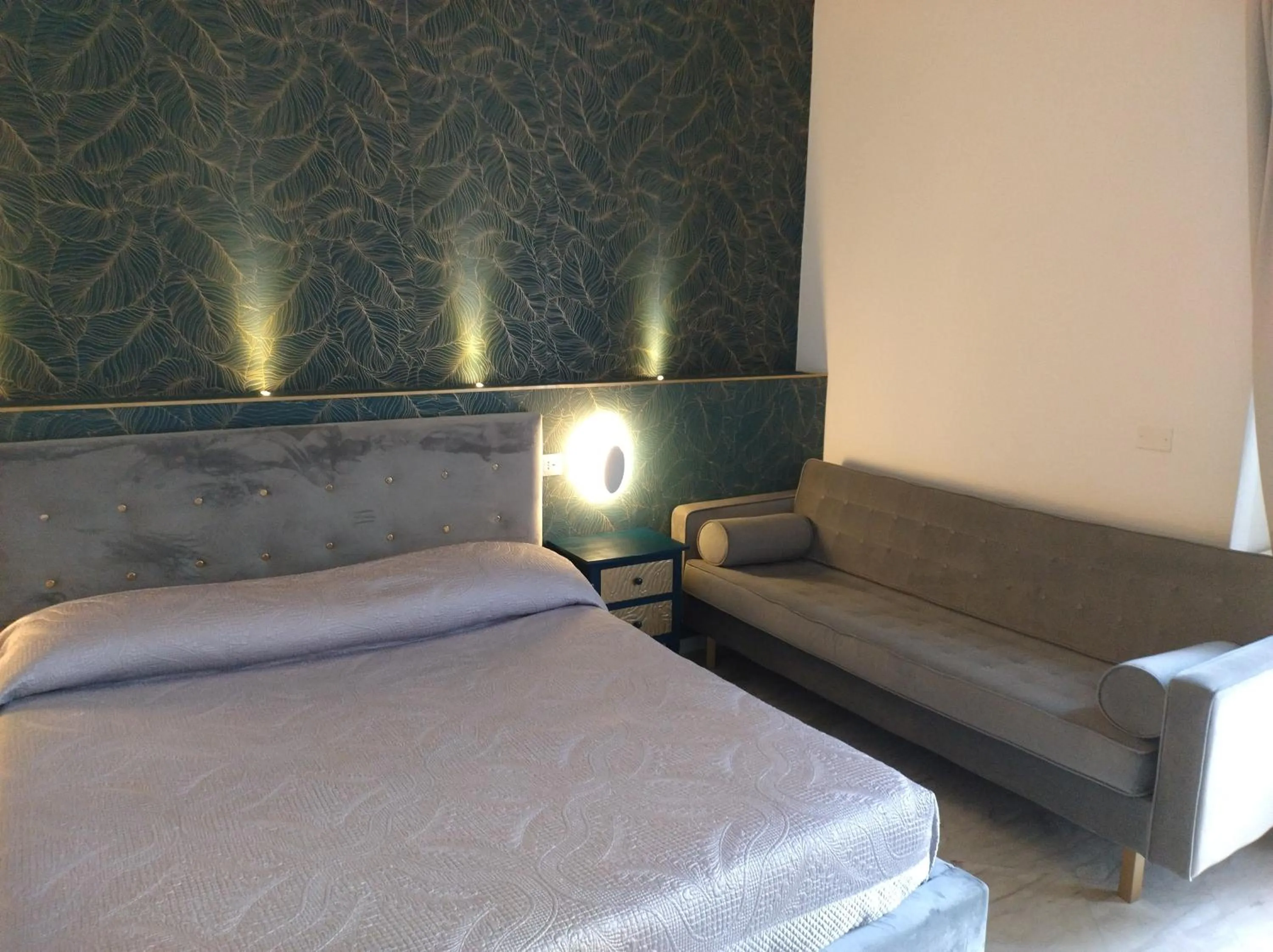 Bed in B&B Mini Hotel Incity-close train station and port-