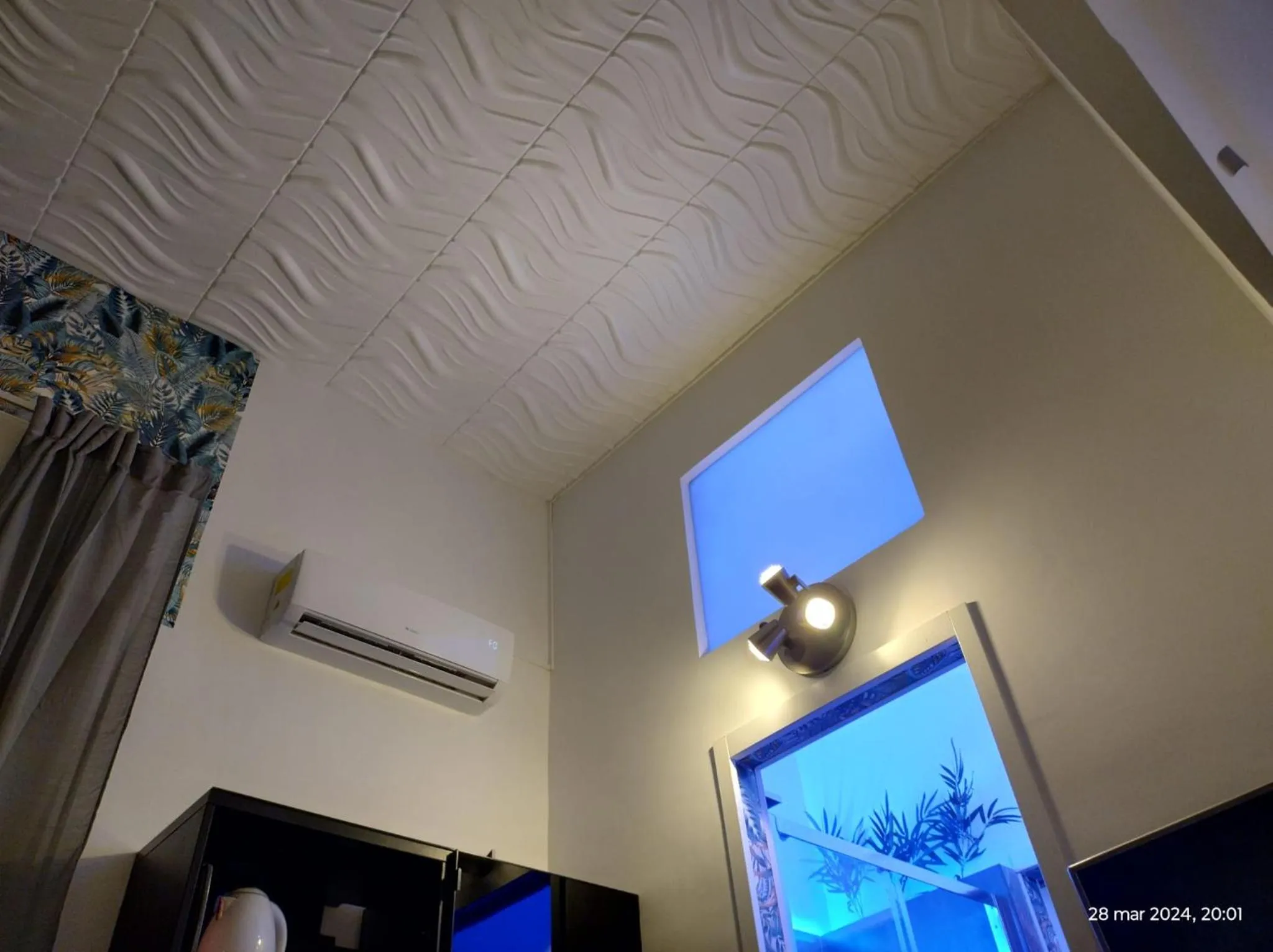 air conditioner in B&B Mini Hotel Incity-close train station and port-