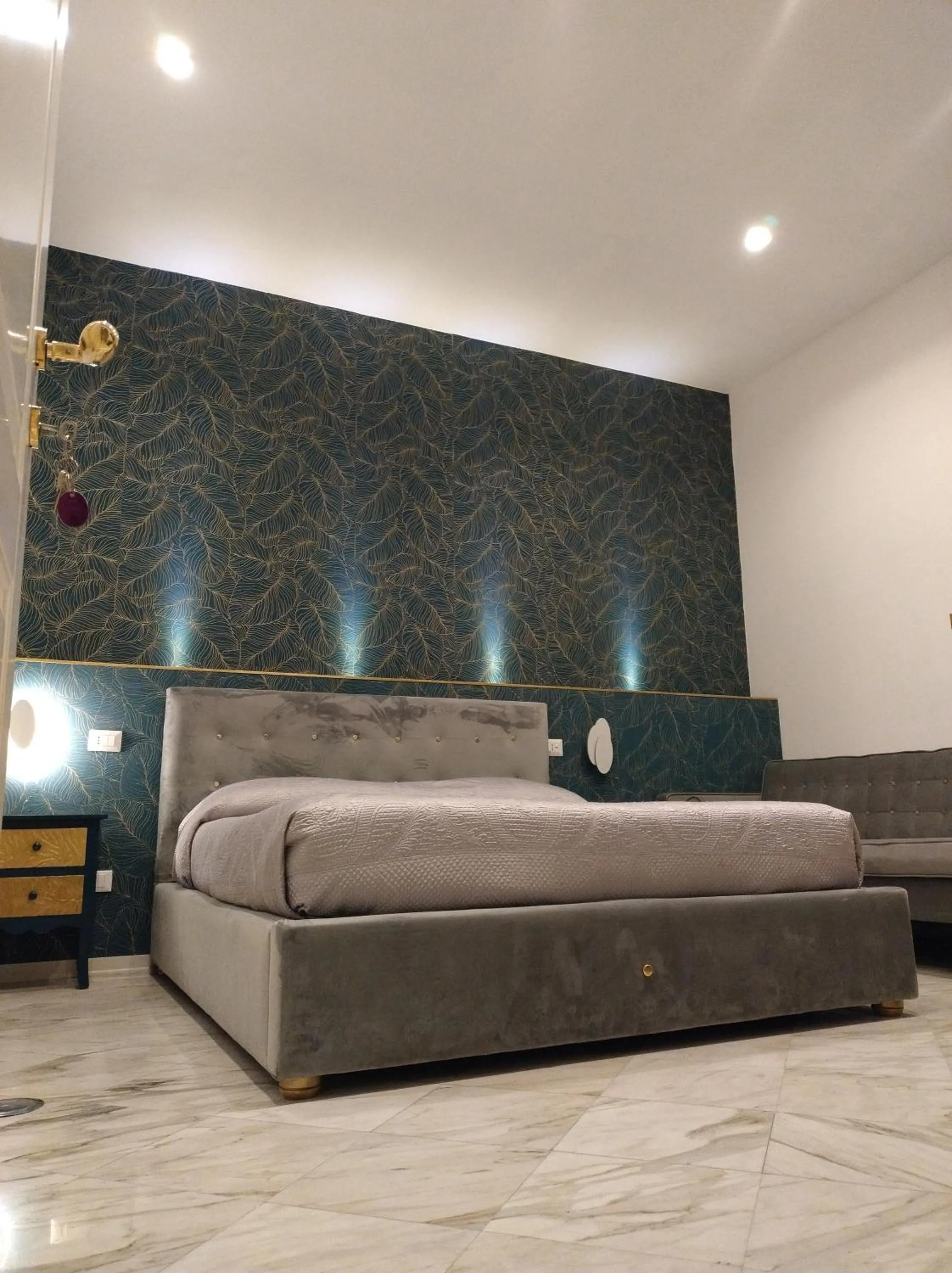 B&B Mini Hotel Incity-close train station and port-