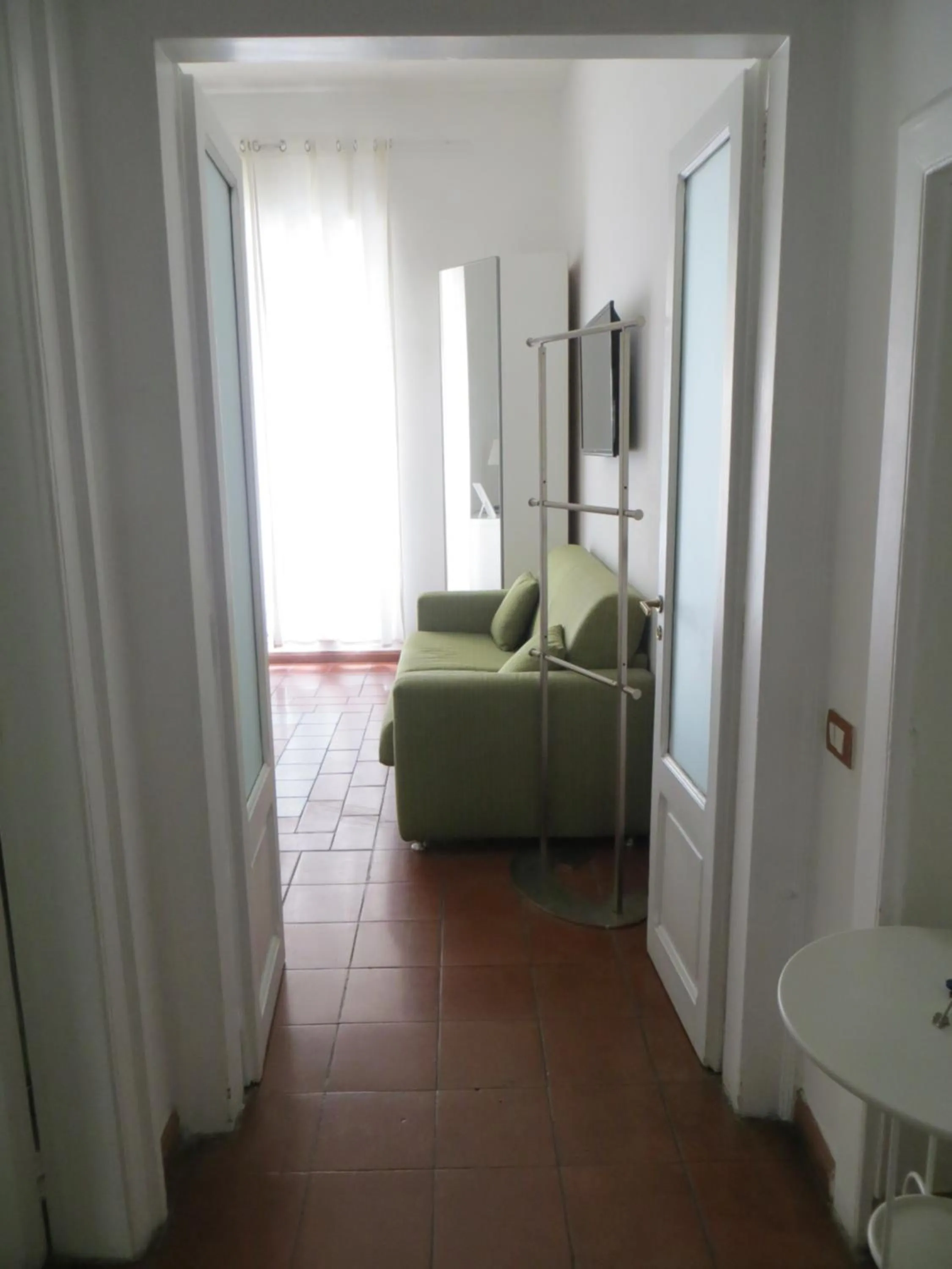 Bathroom, Bed in B&B Mini Hotel Incity-close train station and port-
