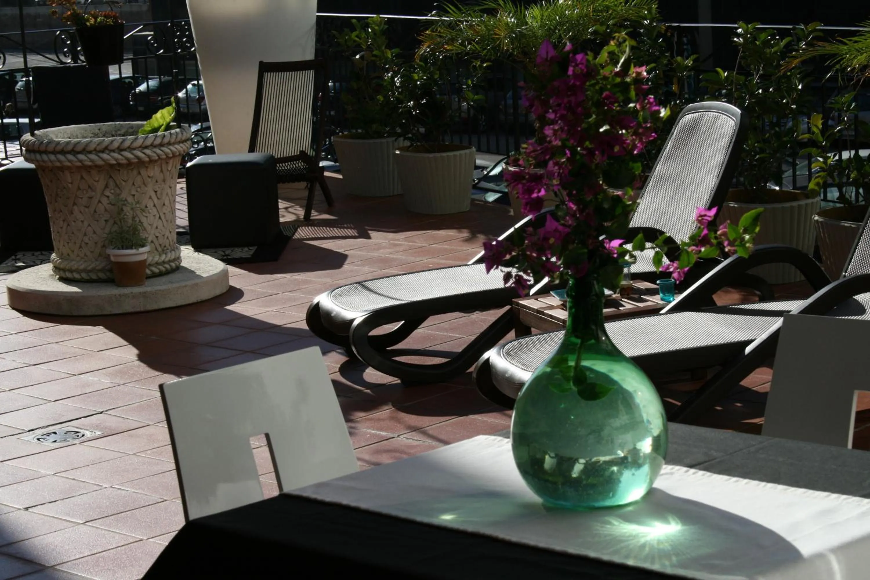 Balcony/Terrace in B&B Mini Hotel Incity-close train station and port-