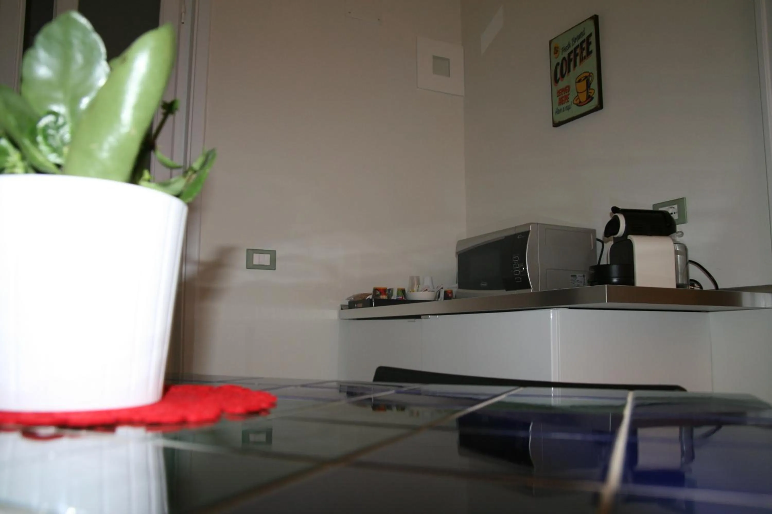 Coffee/tea facilities in B&B Mini Hotel Incity-close train station and port-