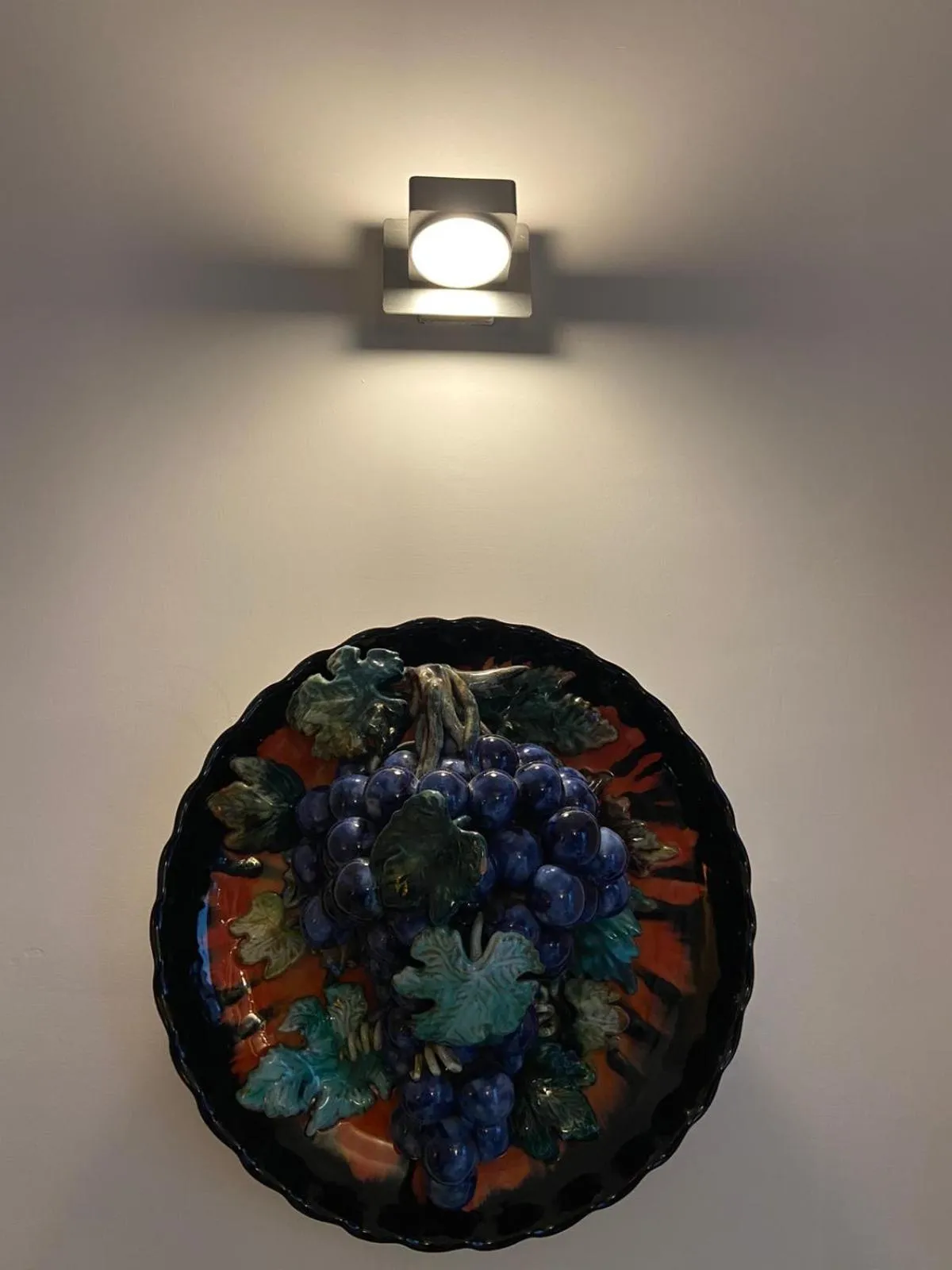 Decorative detail in B&B Mini Hotel Incity-close train station and port-