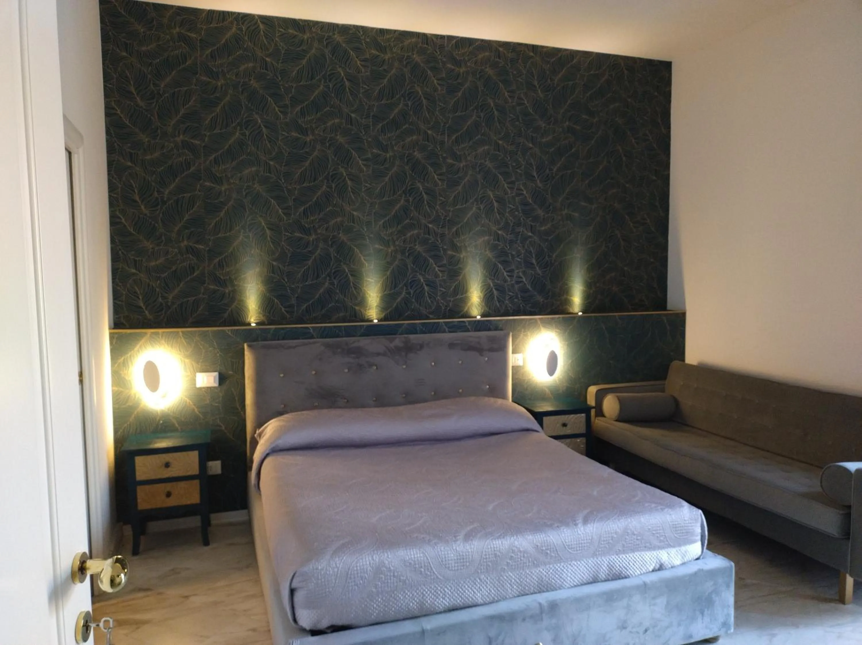 Bed in B&B Mini Hotel Incity-close train station and port-