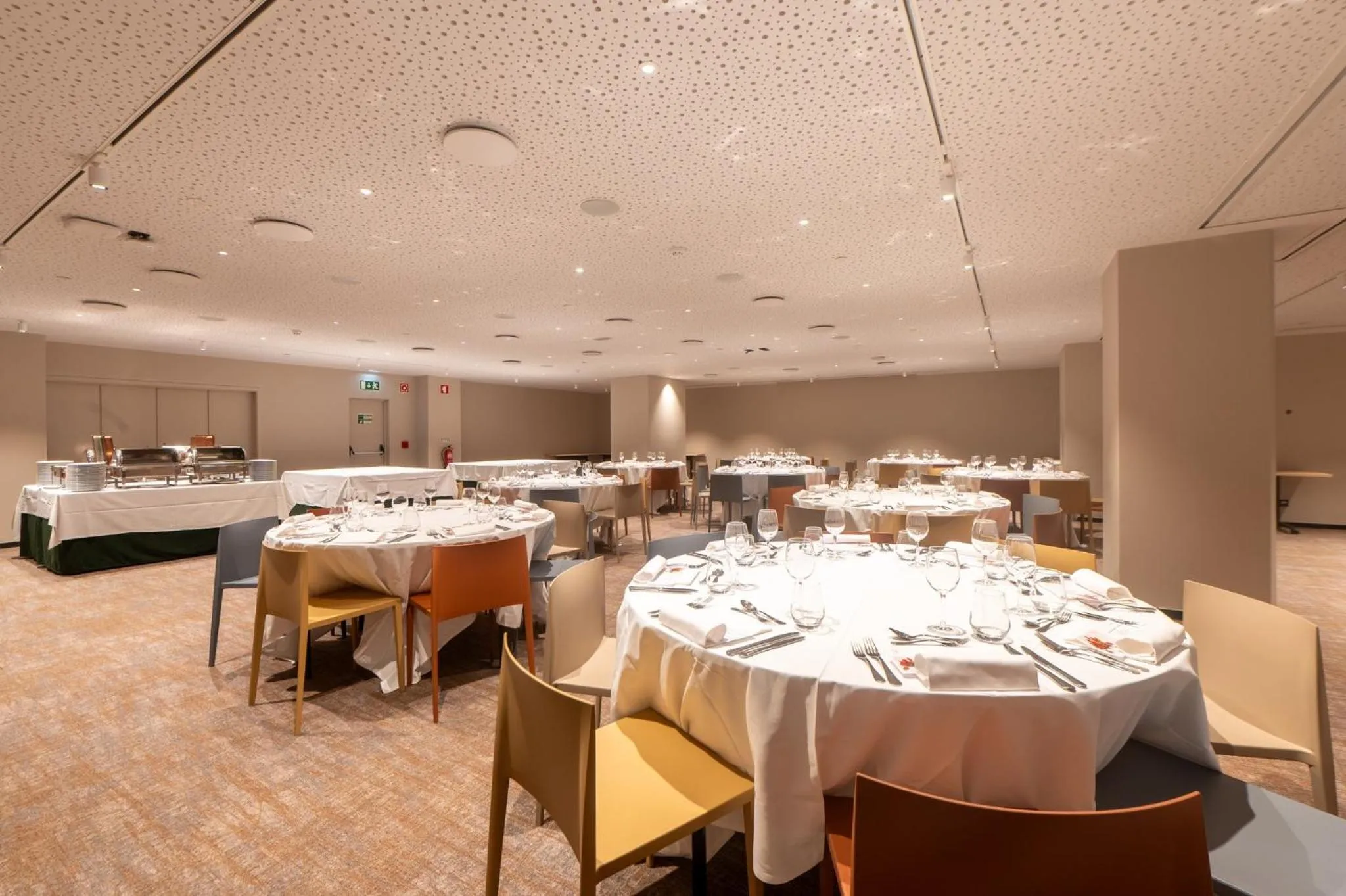 Meeting/conference room in Holiday Inn Lisbon by IHG