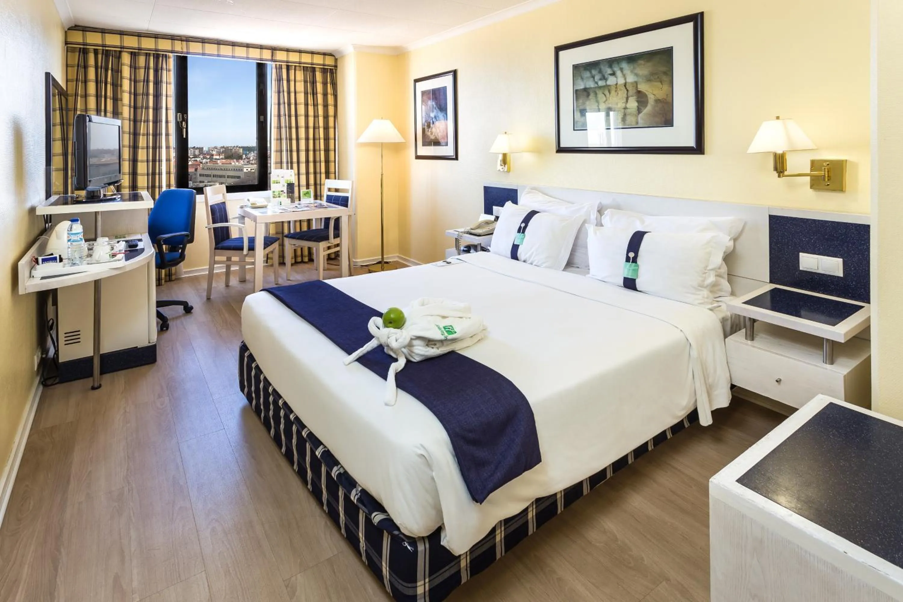 Bed in Holiday Inn Lisbon by IHG