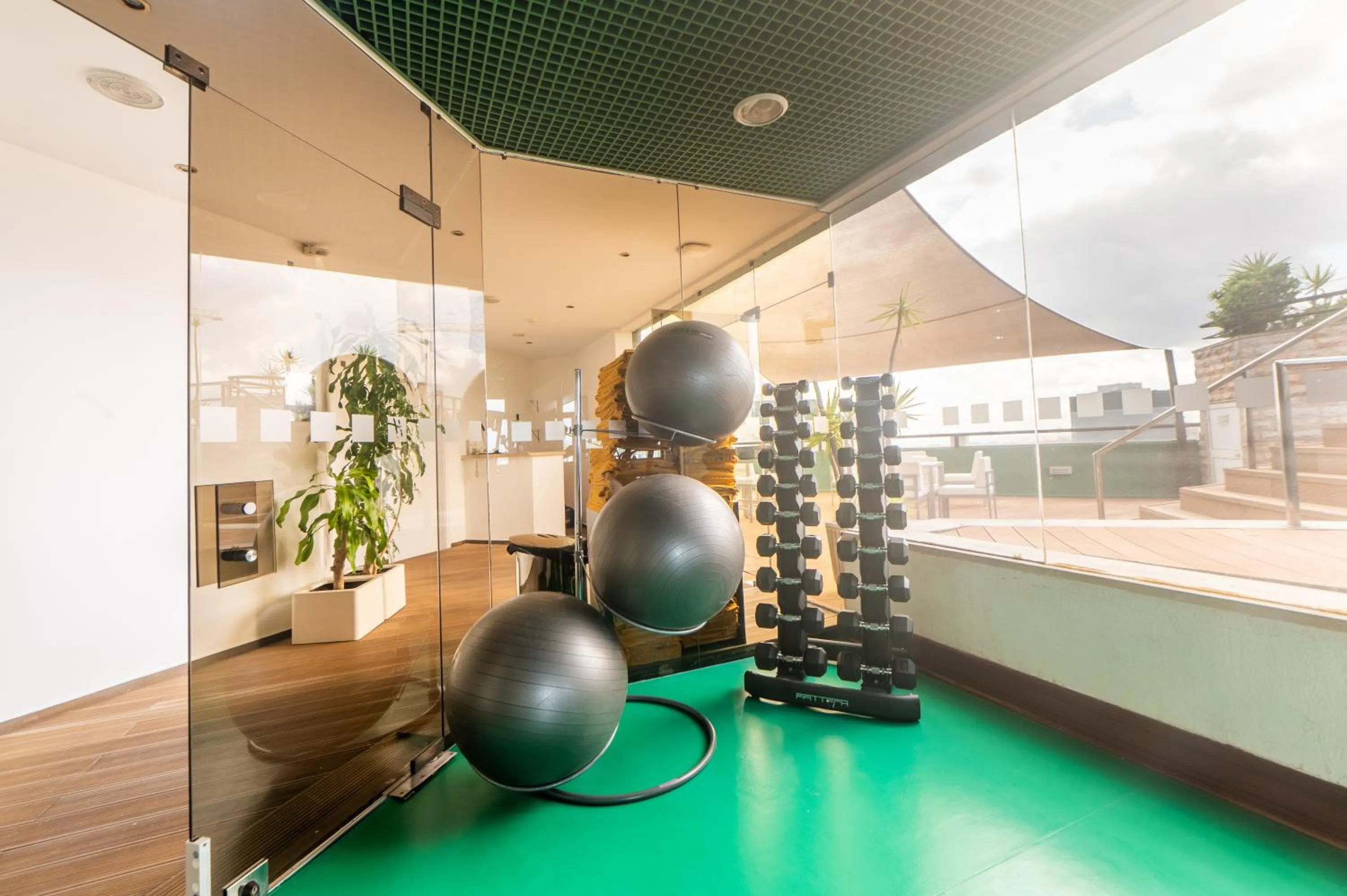 Fitness centre/facilities in Holiday Inn Lisbon by IHG
