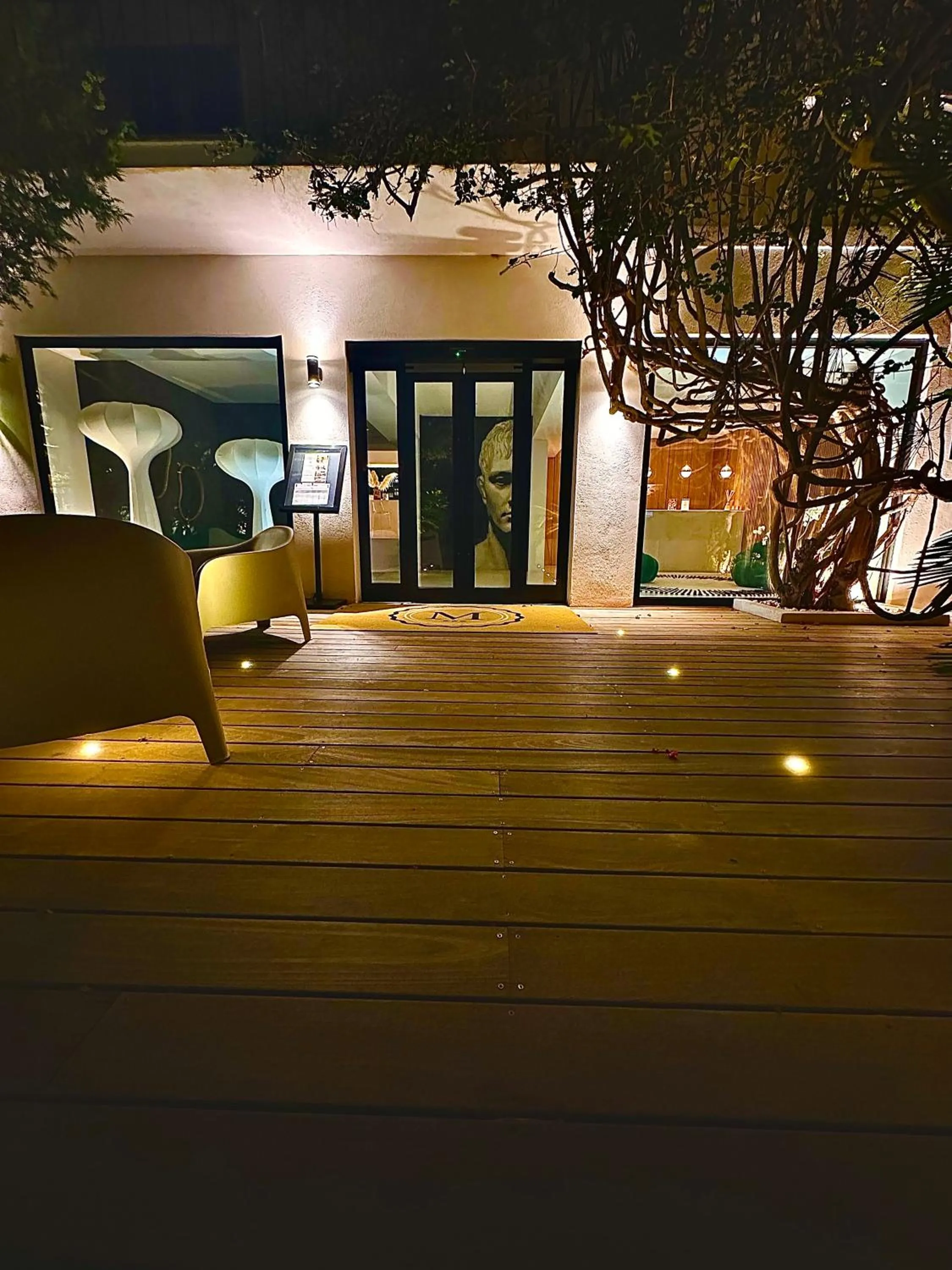 Property building in Hôtel Le Mistral