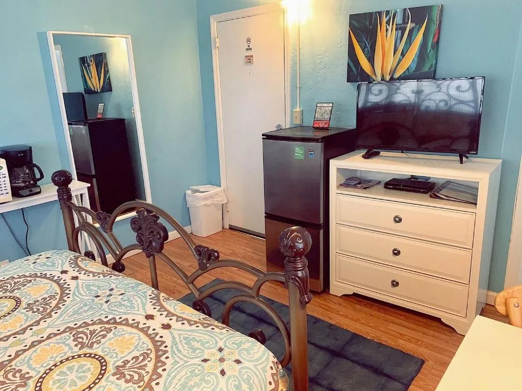 Bed in Ebb Tide Resort