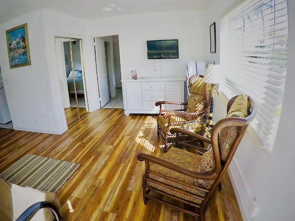 Seating area in Ebb Tide Resort