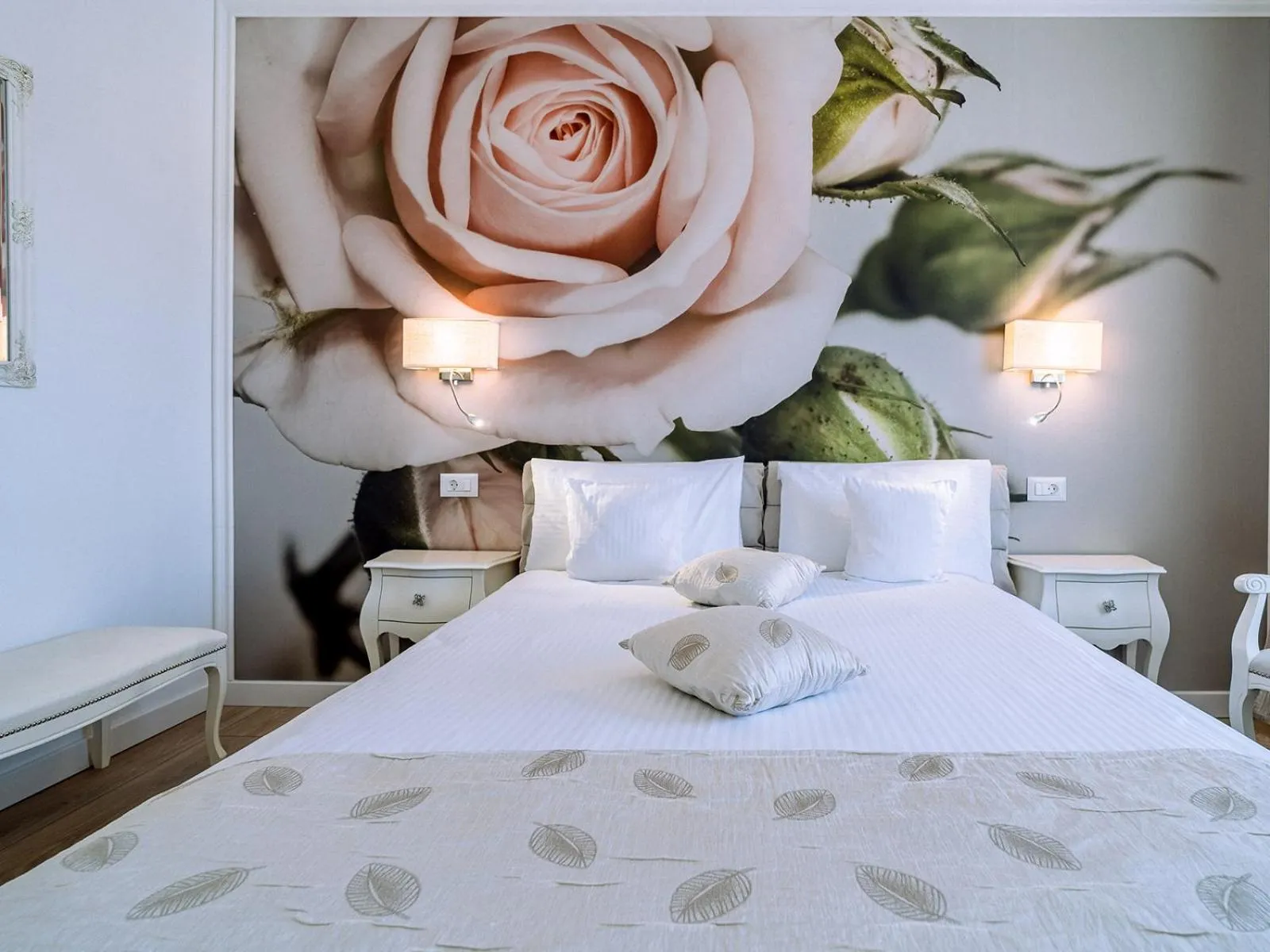 Bed in Continental Forum Oradea