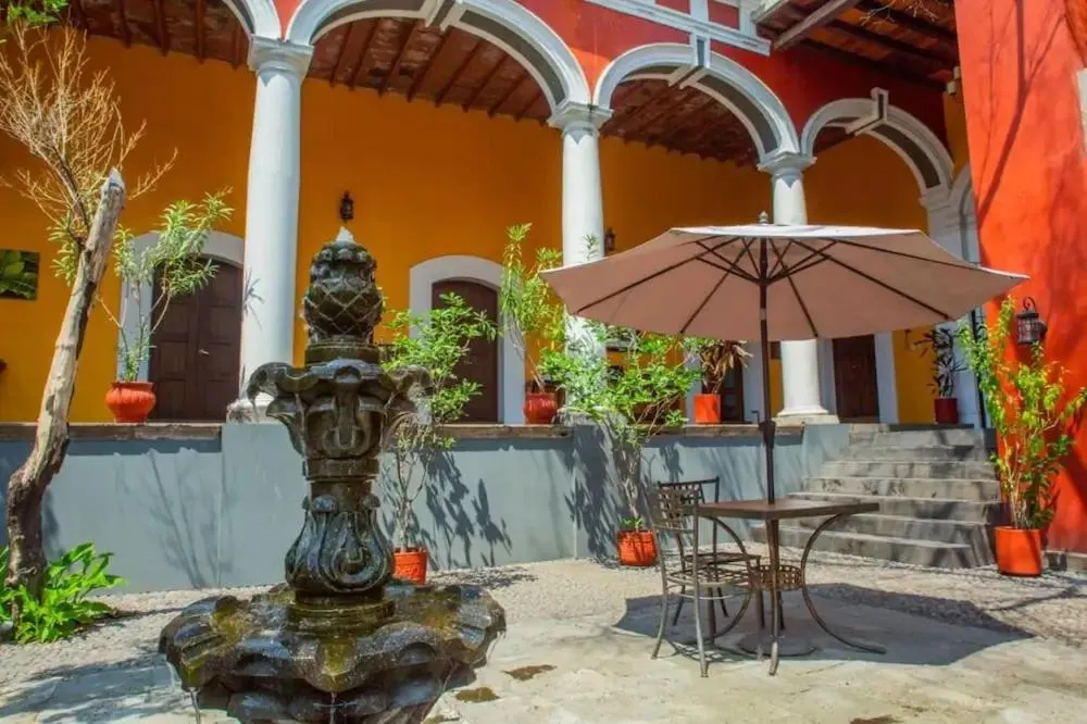 Inner courtyard view in Hotel Boutique Hacienda del Gobernador
