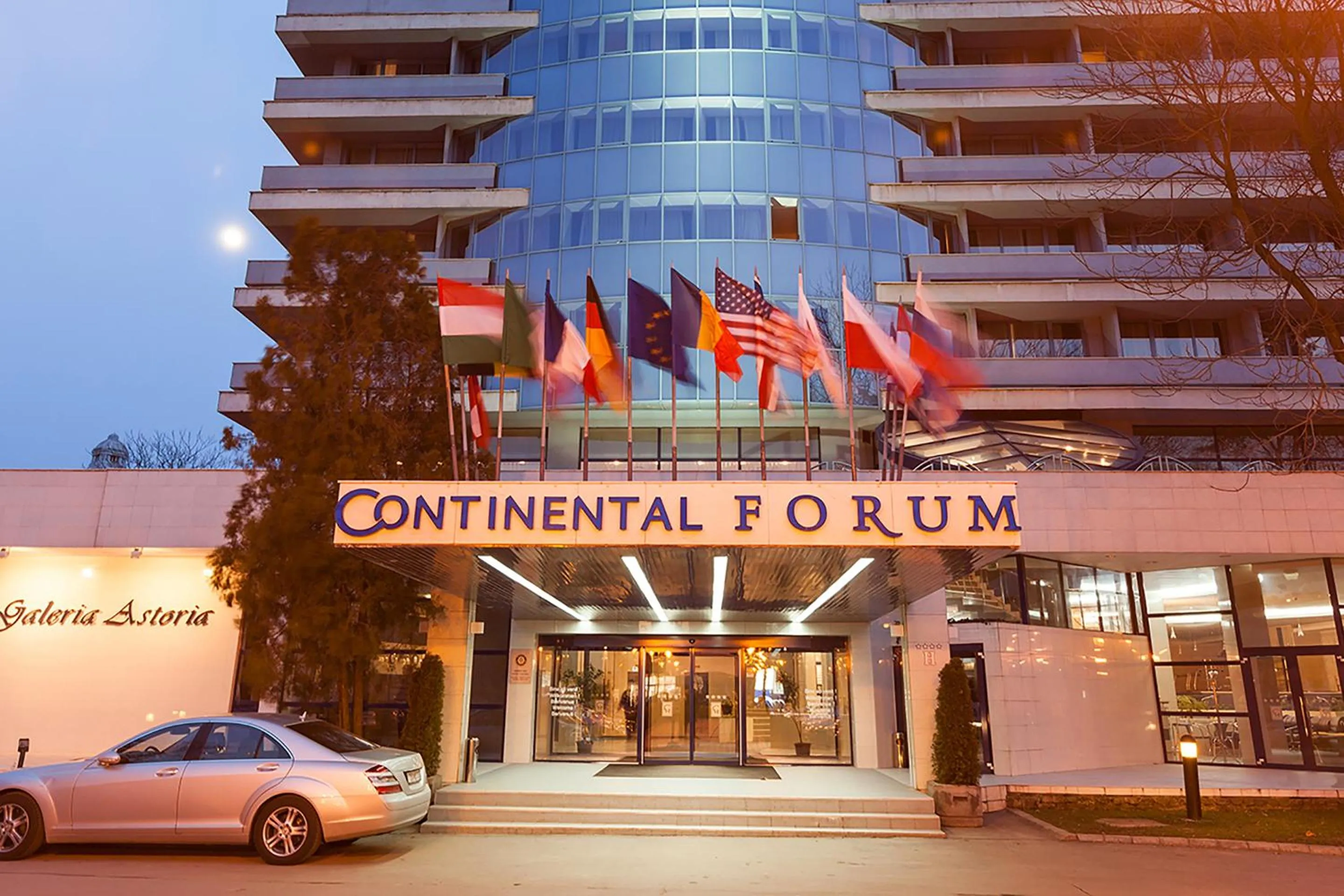 Property building in Continental Forum Arad