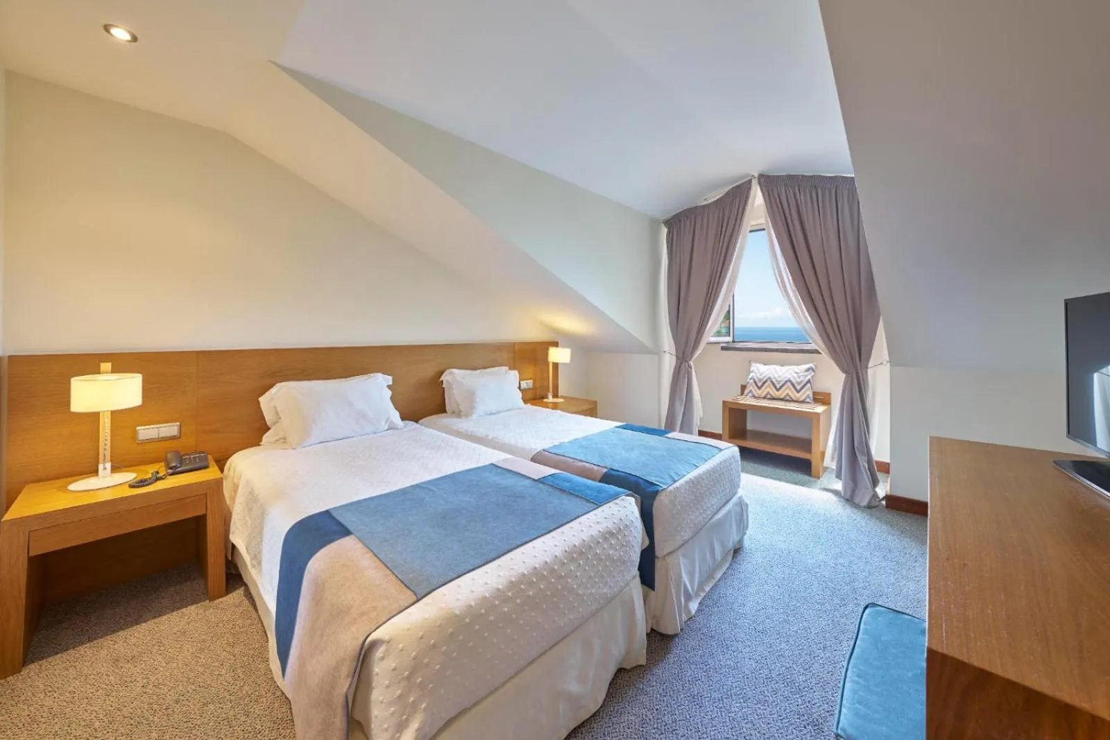 View (from property/room), Bed in Hotel Do Caracol