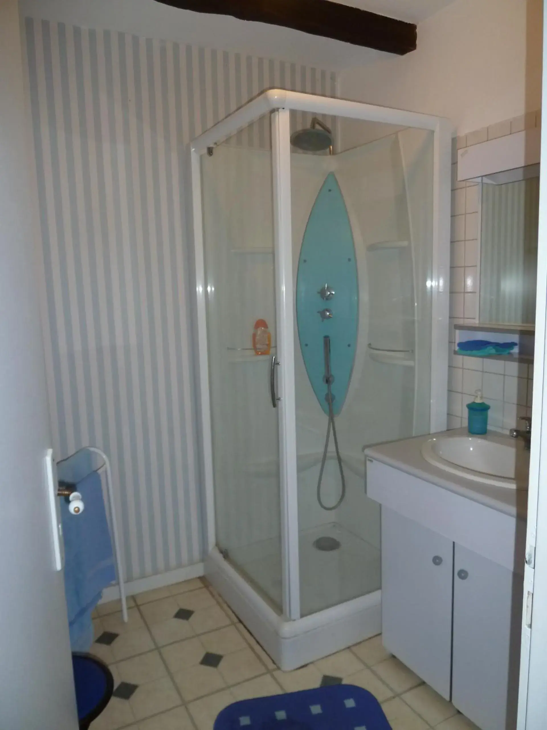 Twin Room - single occupancy in Ferme du Montheu Twin Room - single occupancy in Ferme du Montheu