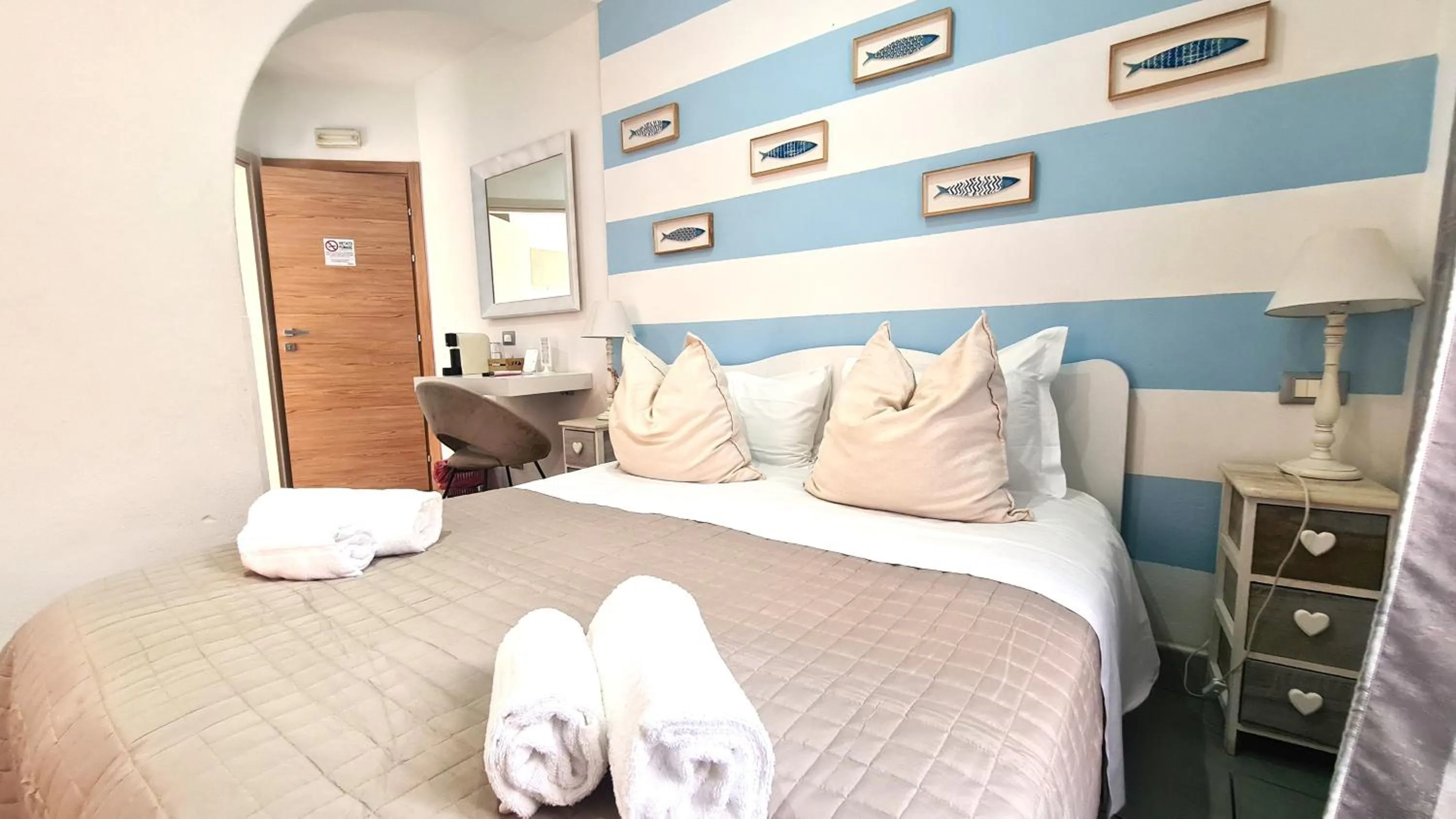 Bedroom, Bed in Affittacamere Lunamar