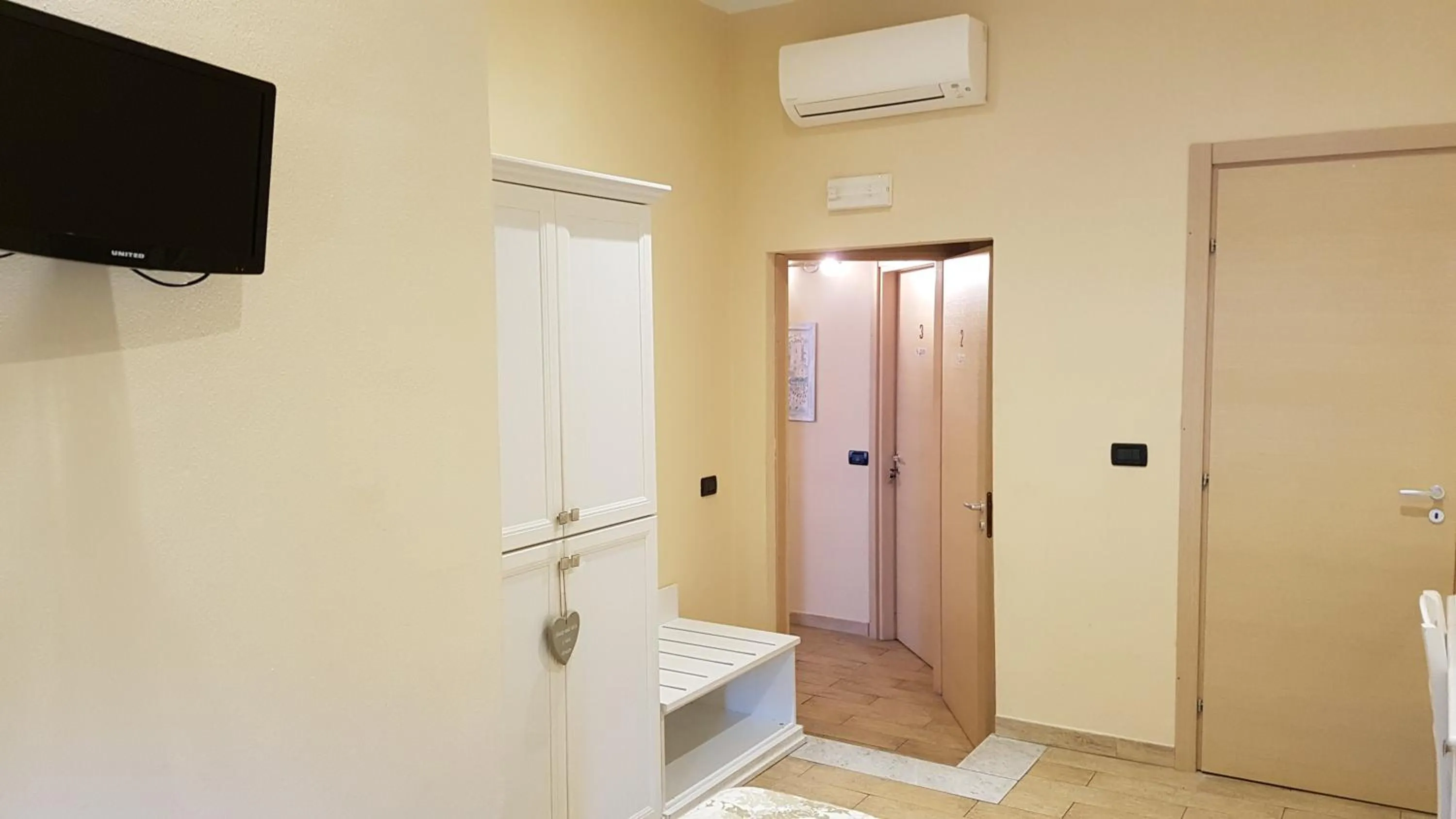 Bedroom in Affittacamere Lunamar