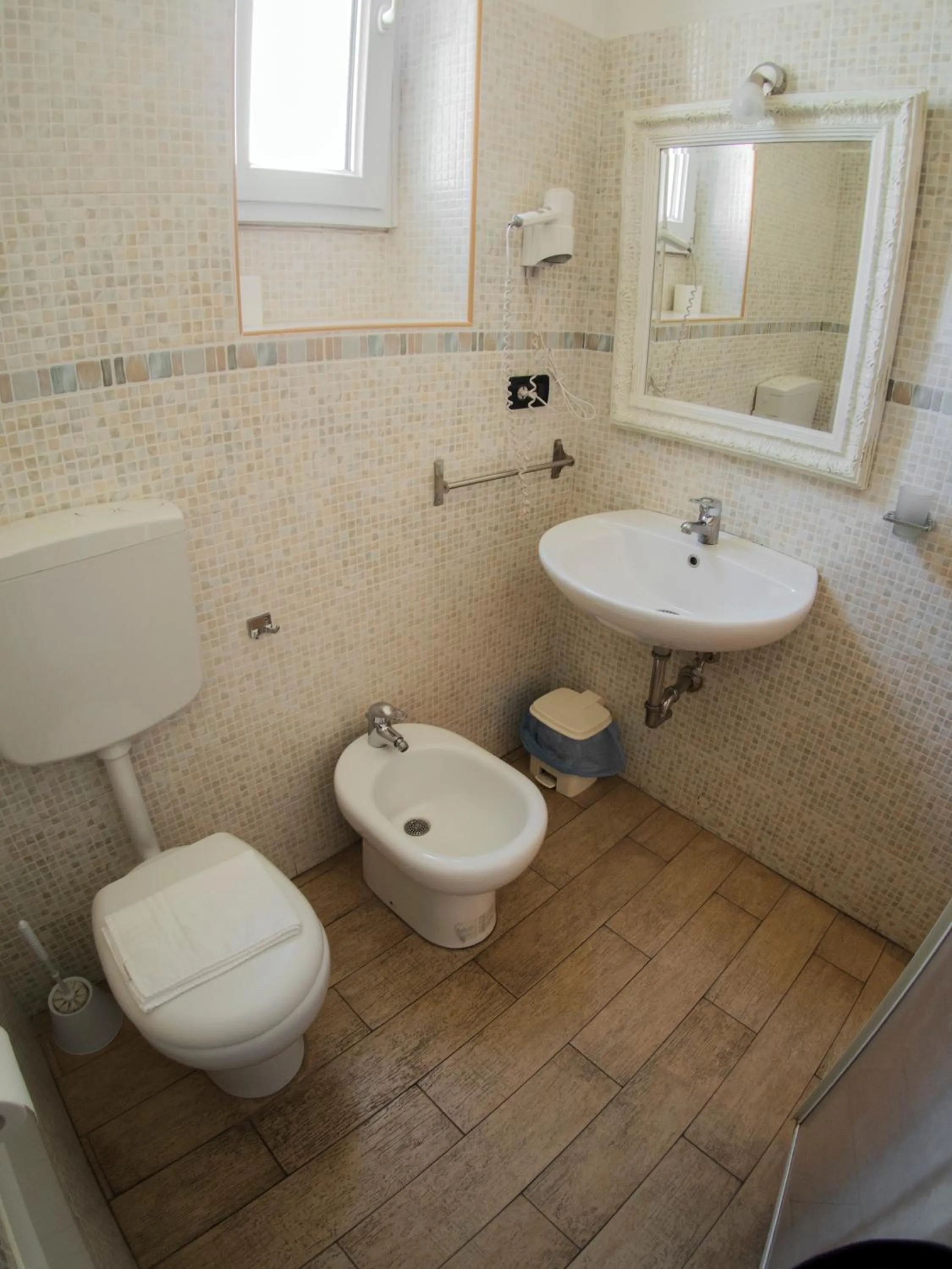 Toilet in Affittacamere Lunamar