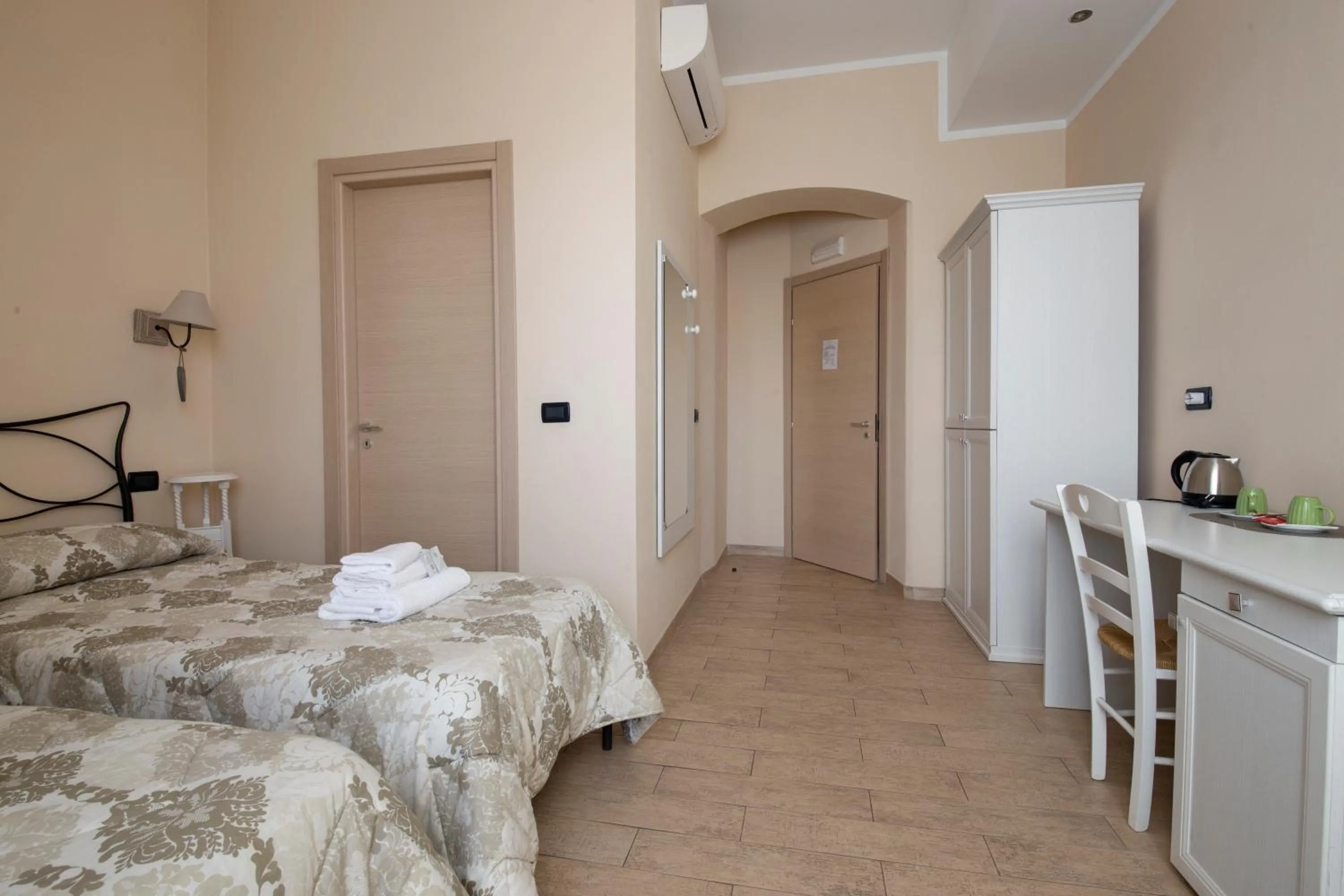 Bedroom, Bed in Affittacamere Lunamar