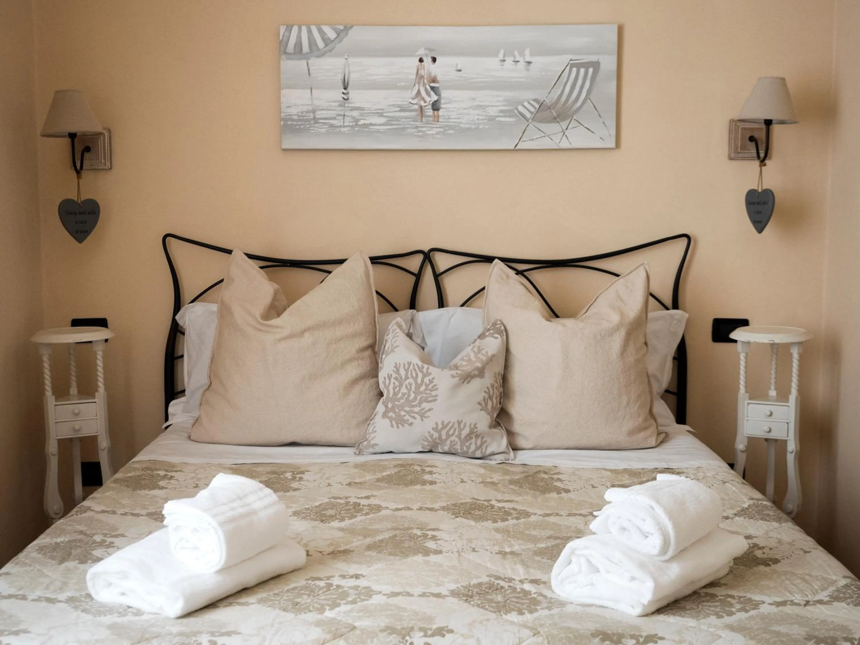 Bedroom, Bed in Affittacamere Lunamar