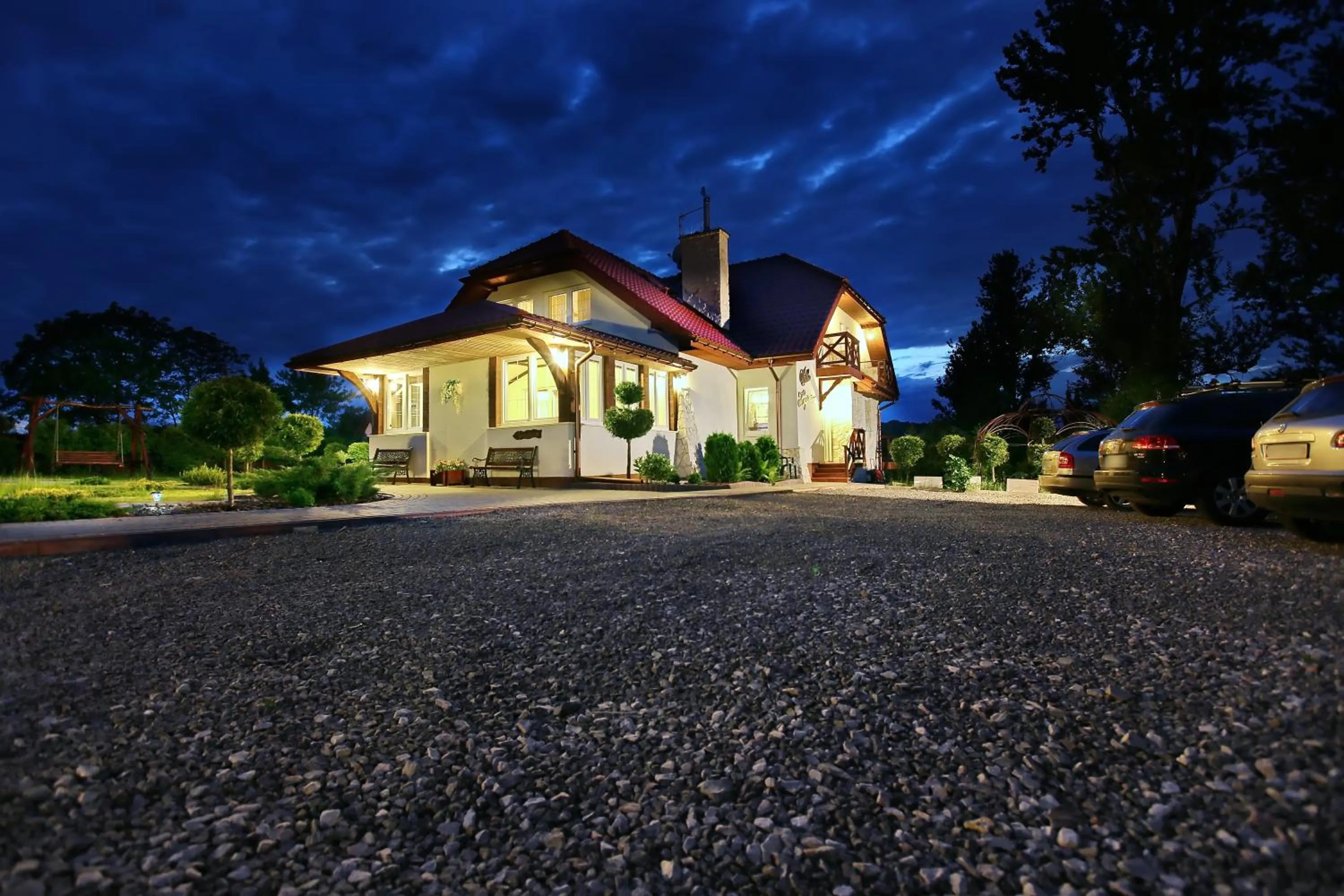 Facade/entrance in Willa Kazimiera