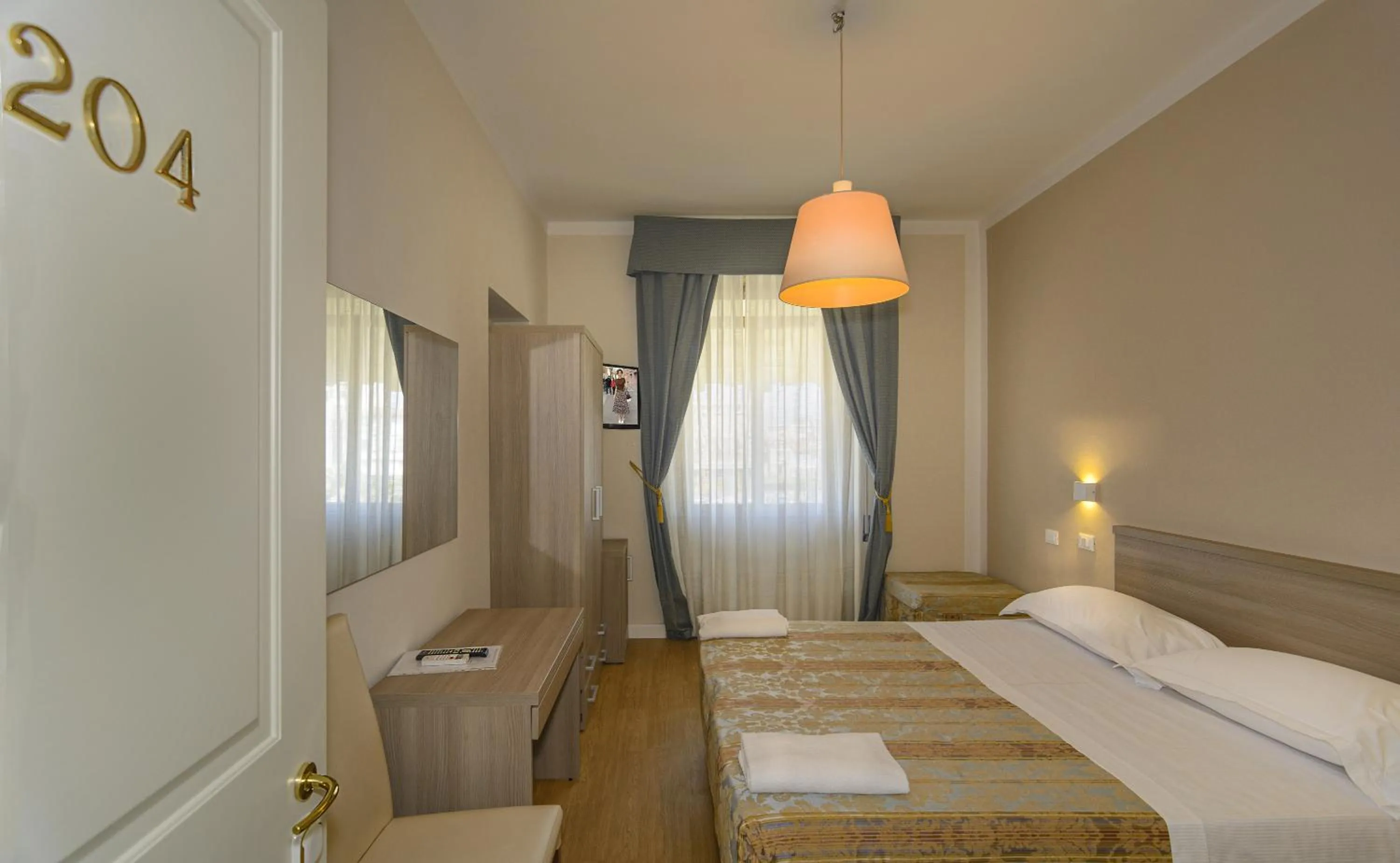 Bed in Hotel La Pace