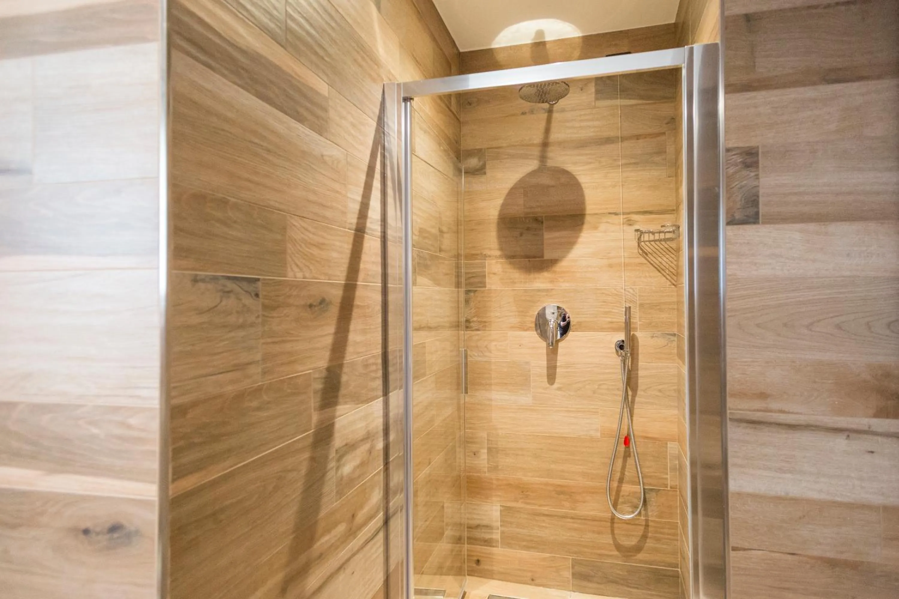 Shower in Hotel Baia di Paré