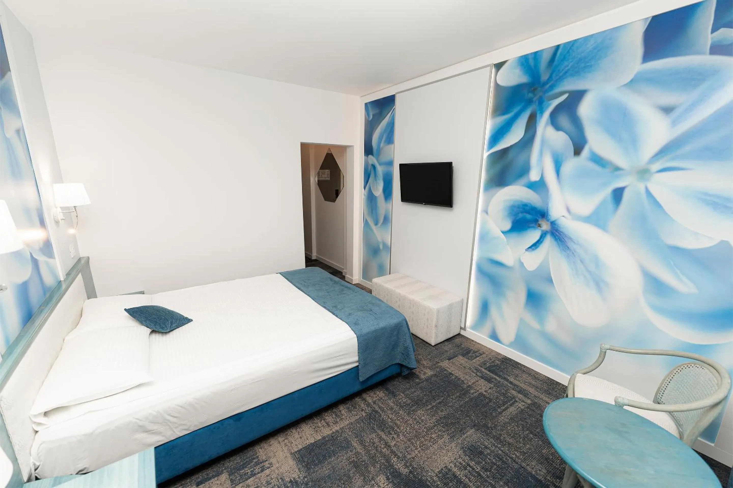 Photo of the whole room, Bed in MyContinental Suceava