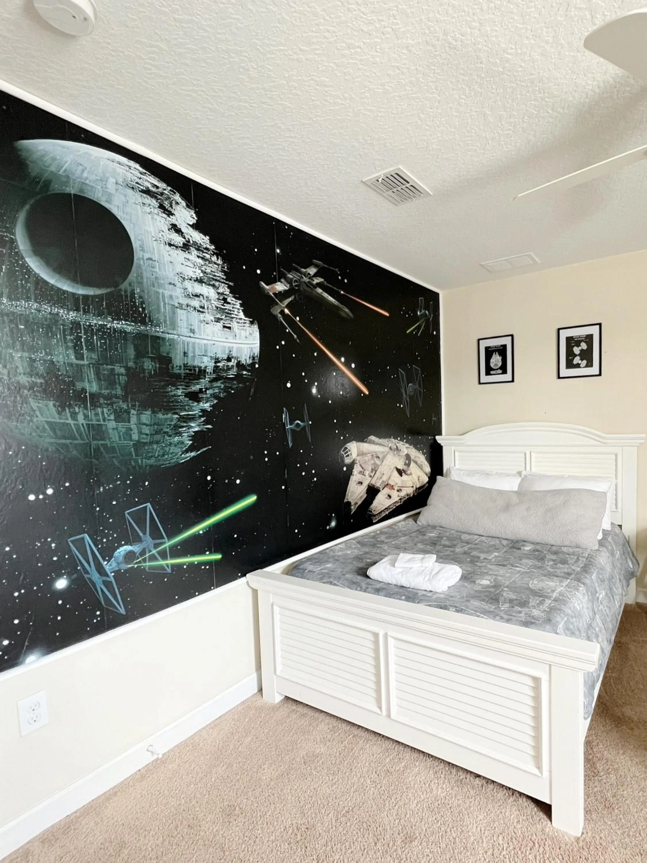 Bed in DWS Vacation Villas